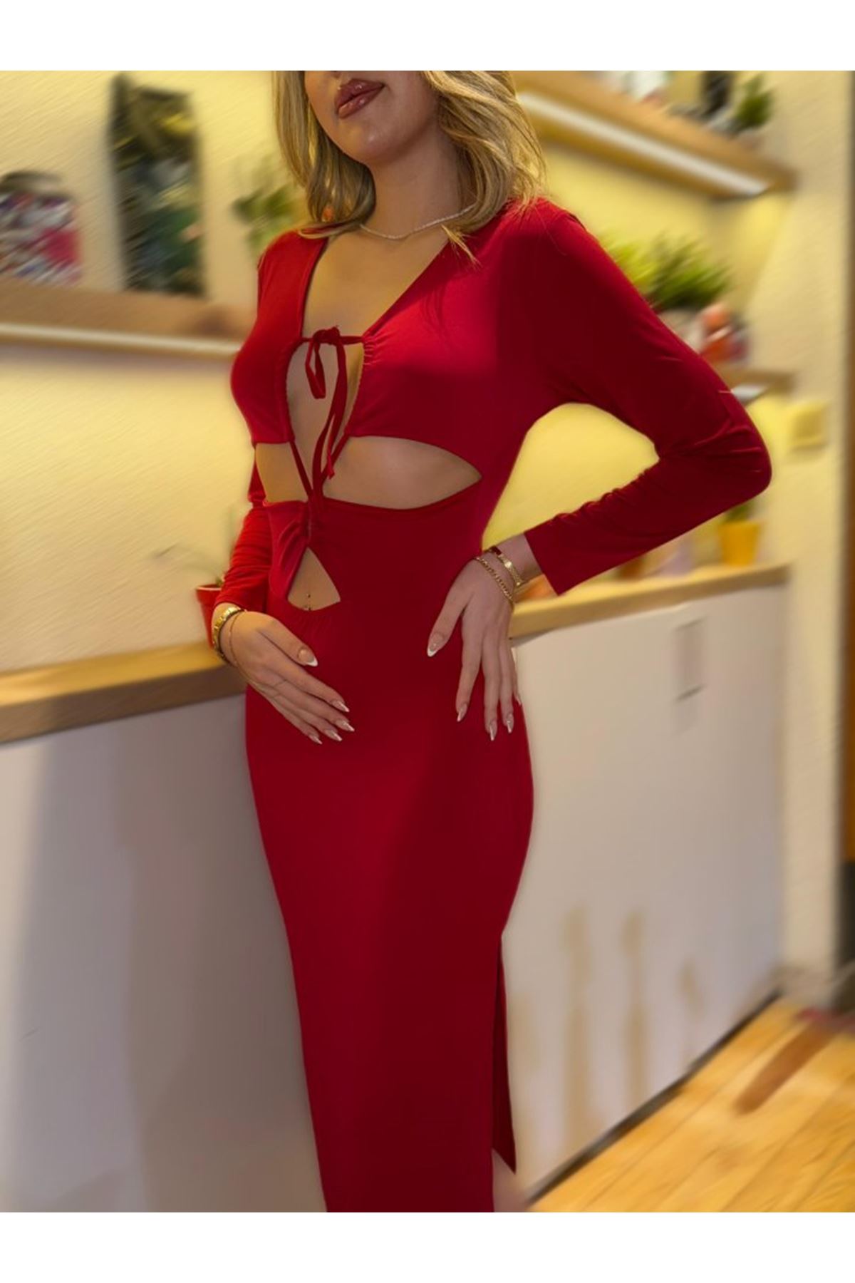 Kadın Uzun Kollu Göğüs Ve Göbek Dekolte Detay Sandy Midi Boy Elbise