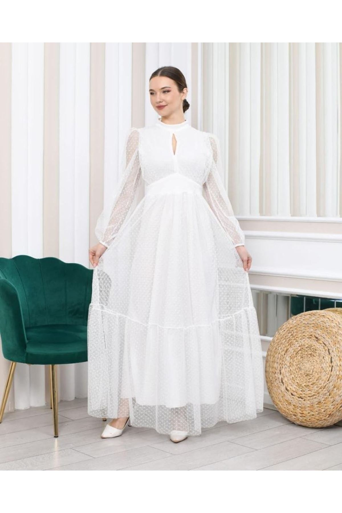 Kadın Damla Yaka Sırt Dekolteli Astarlı Tül Elbise