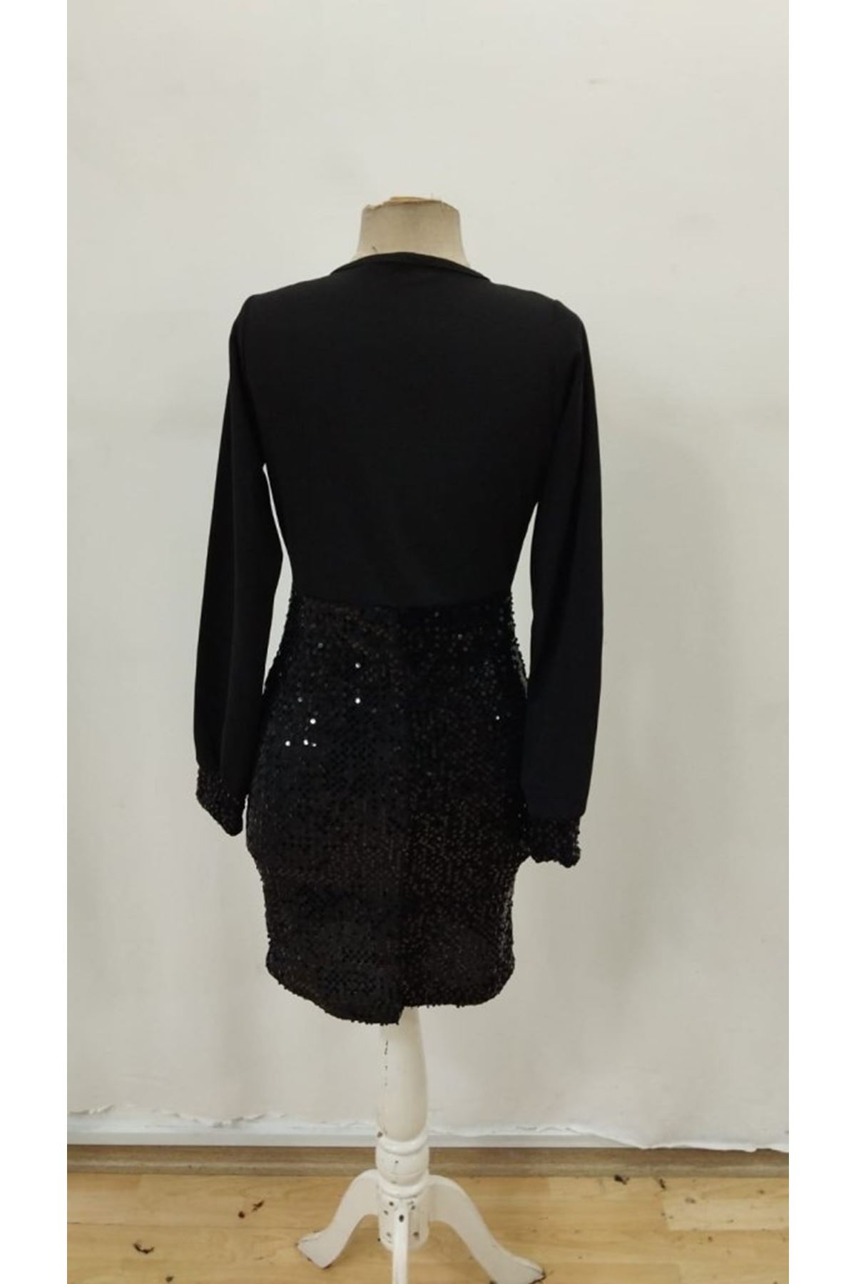 Kadın Uzun Kollu Kruvaze Yakalı üst Ithal Krep Alt Pulpayetli Mini Ithal Krep Elbise