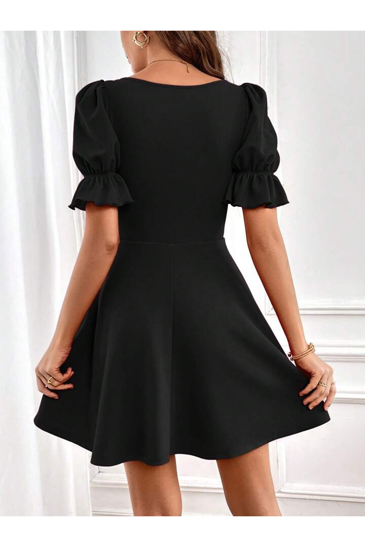 Kadın Kısa Kollu Kare Yakalı Kiloş Ithal Krep Elbise