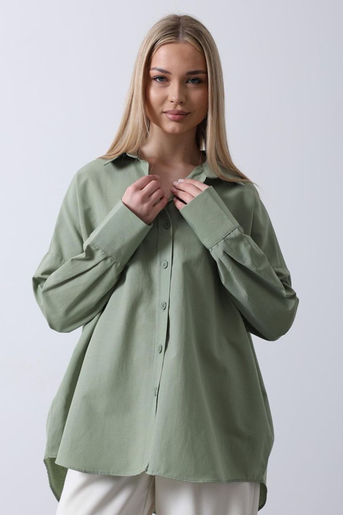 Geniş Manşet Detaylı Gömlek - Haki