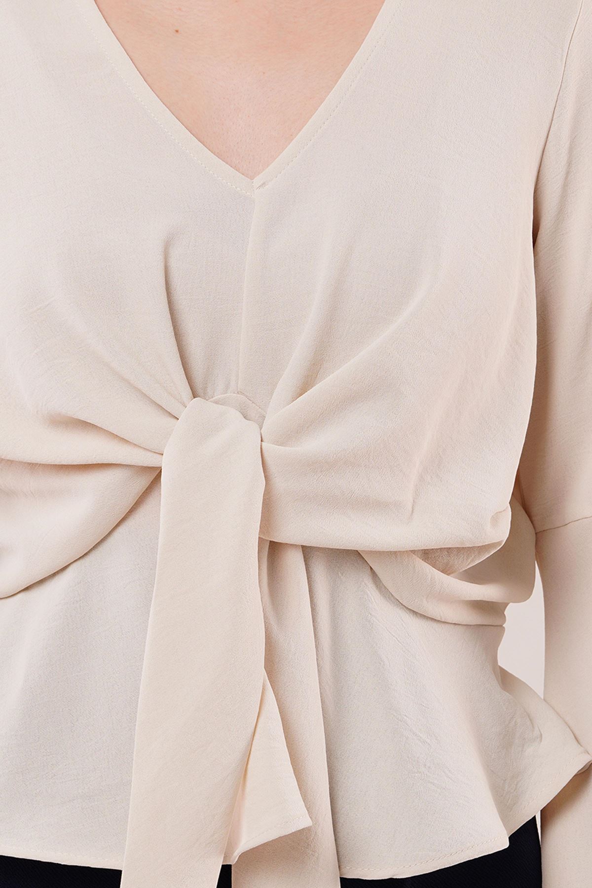 Ön Bağlamalı Volan Kol Ekru Bluz
