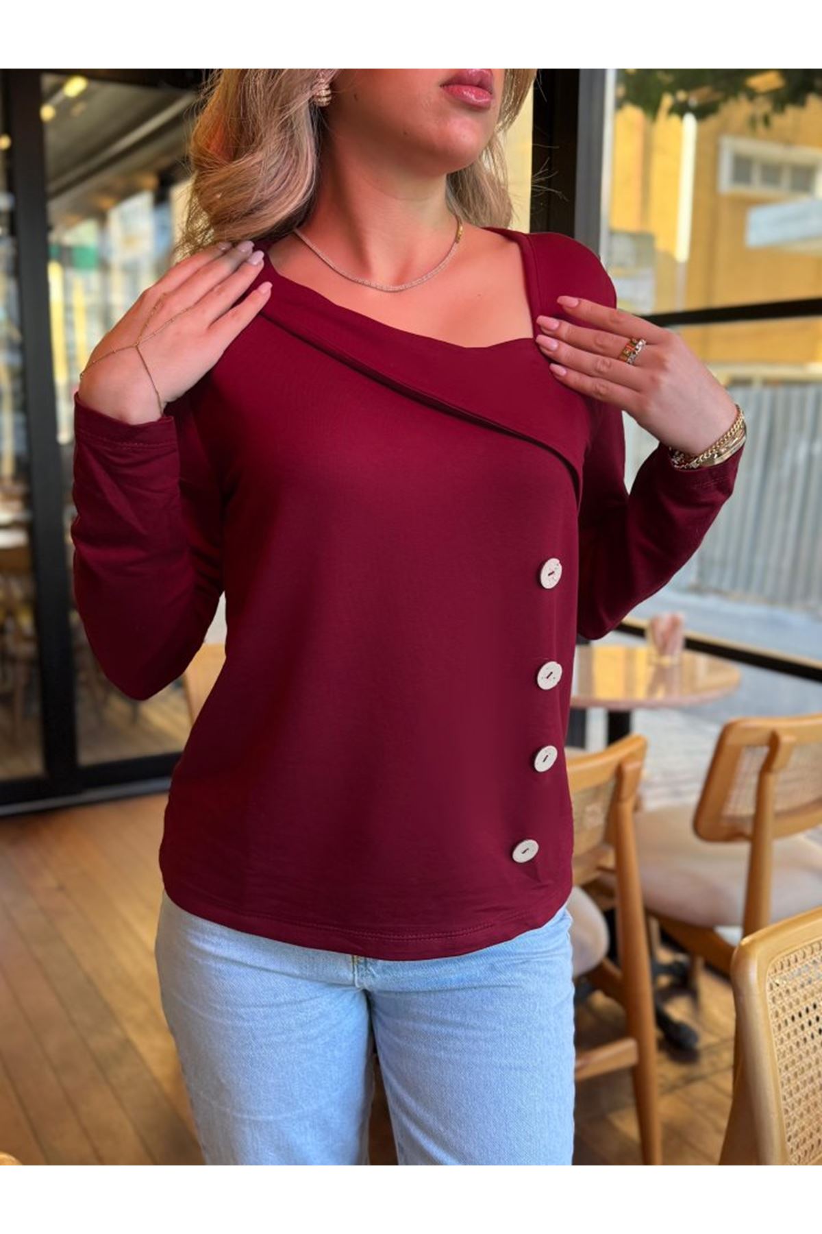 Kadın Uzun Kollu Geometrik Yaka Detay Yandan Düğmeli Viskon Iki Iplik Bluz