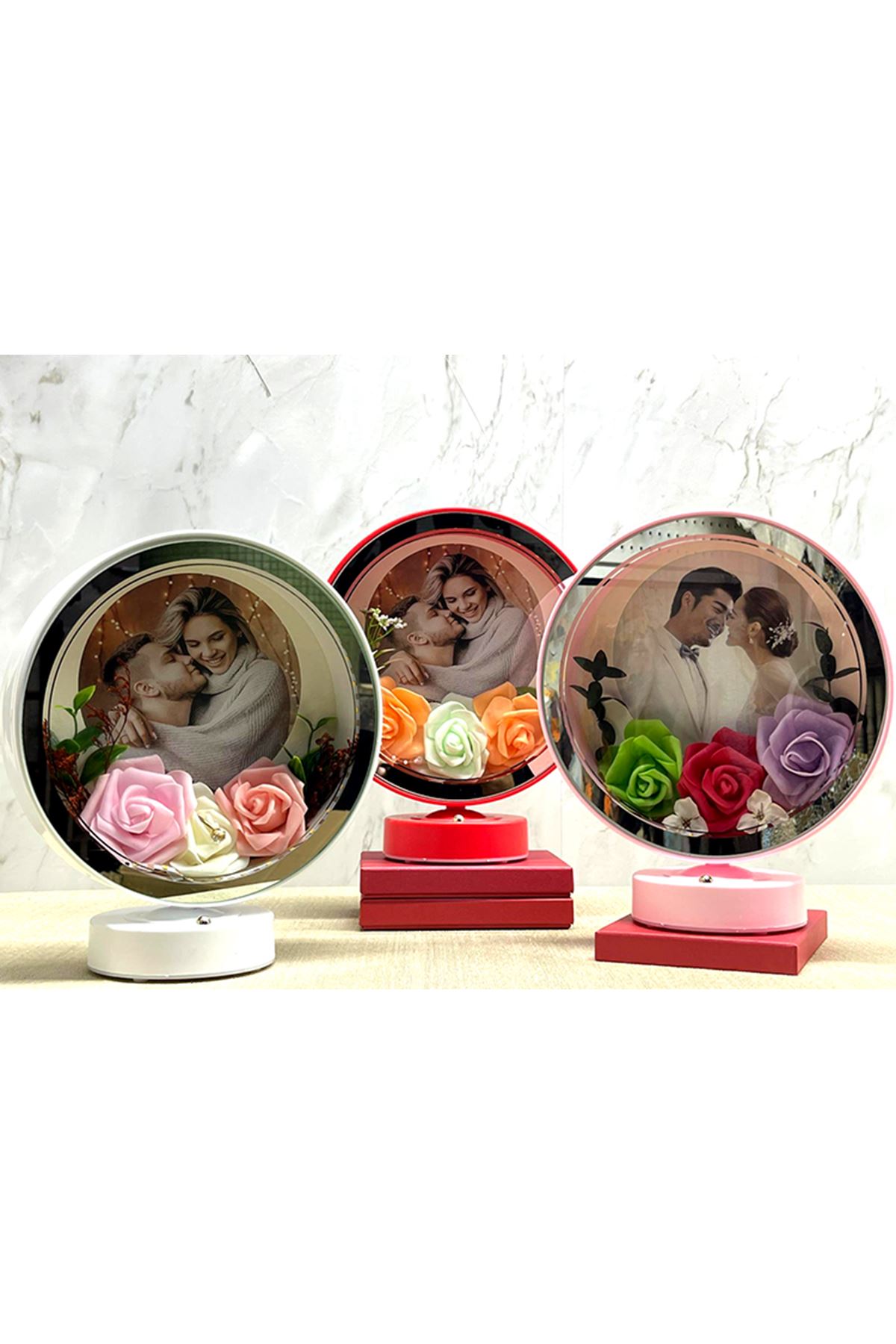 Kişiye Özel Gül Desenli Fotoğraf Alanlı Ledli Çerçeve