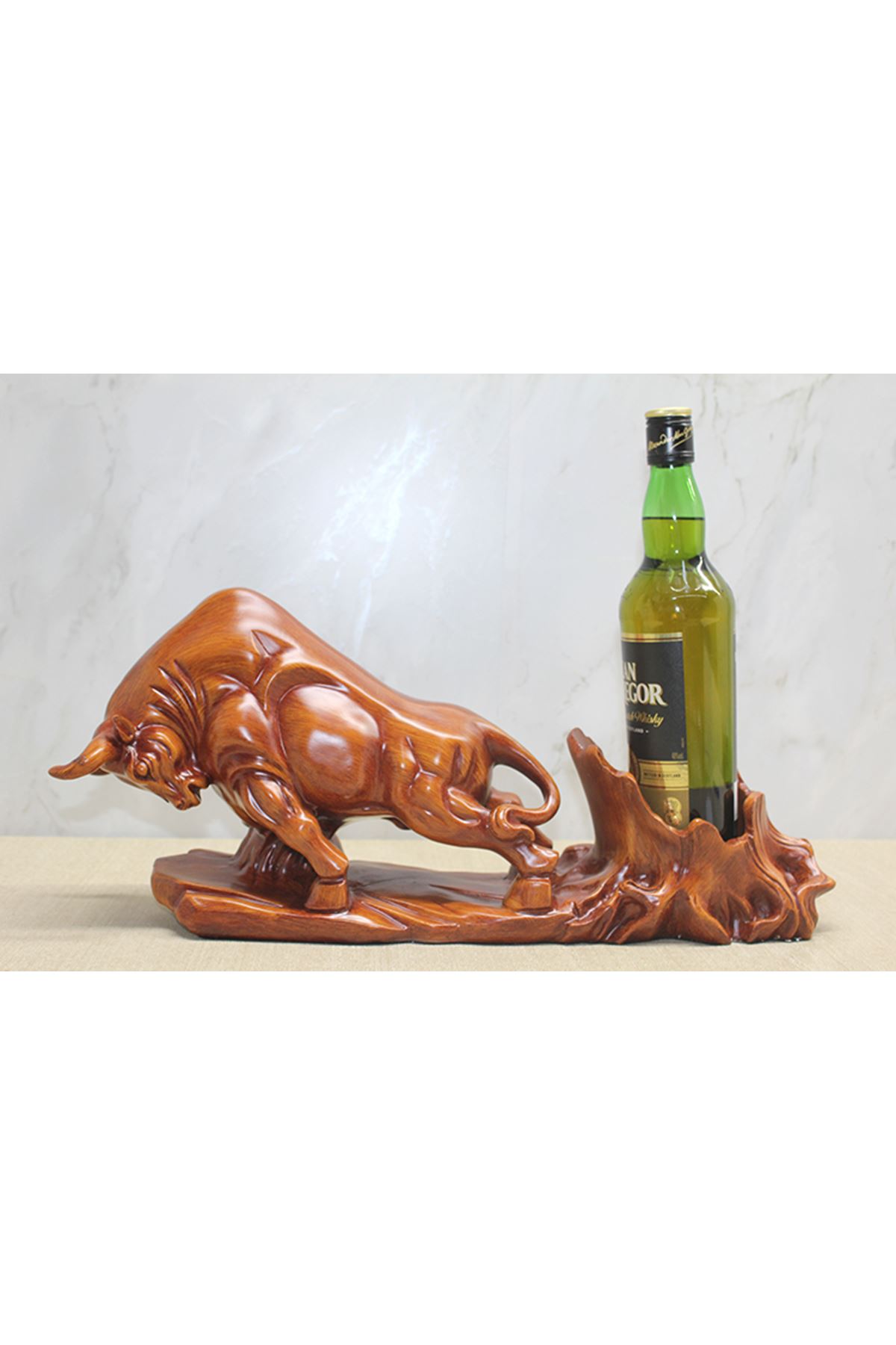 Polyester Boğa Figürü Şaraplık