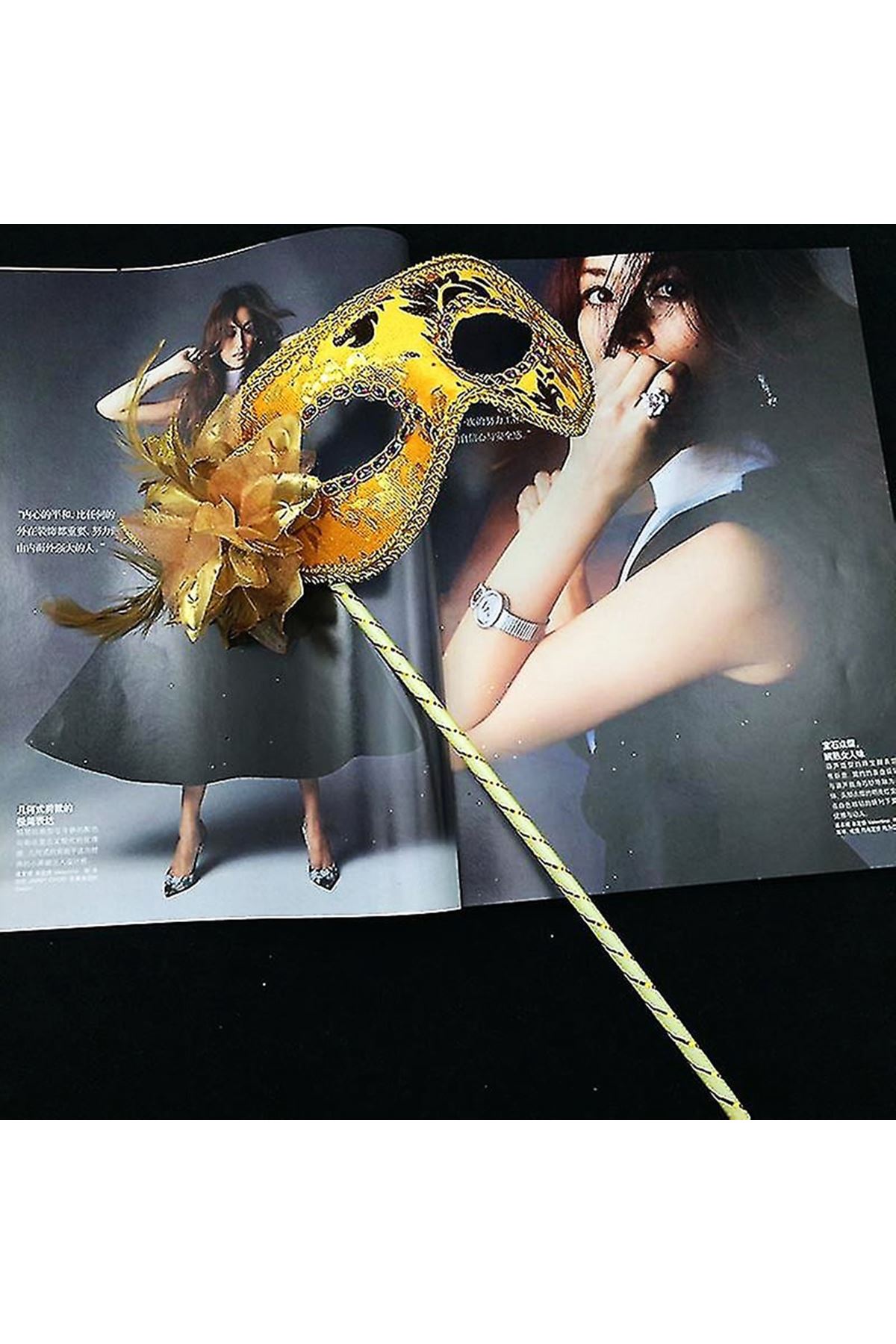 Lüks Taşlı Saplı Balo Maskesi Altın Renk