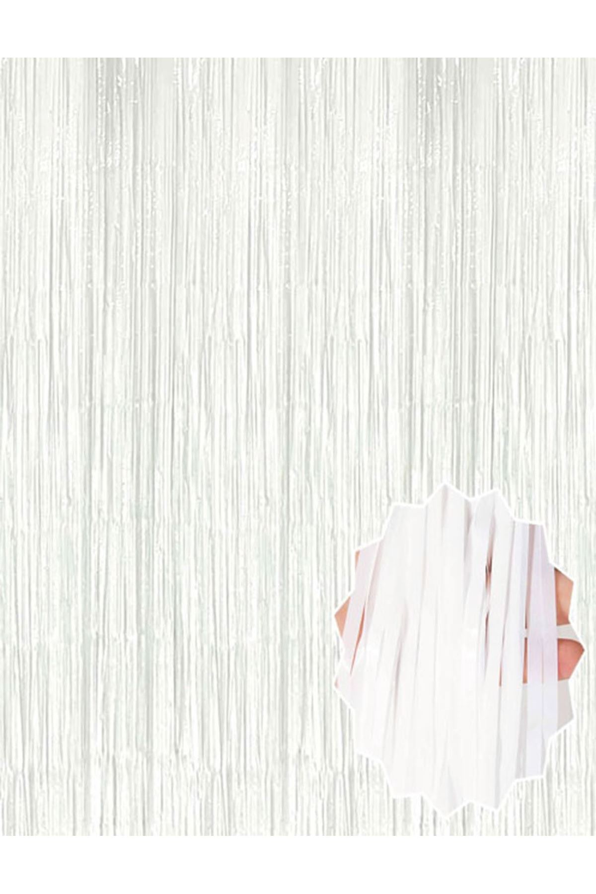 Soft Beyaz Renk Duvar ve Kapı Perdesi