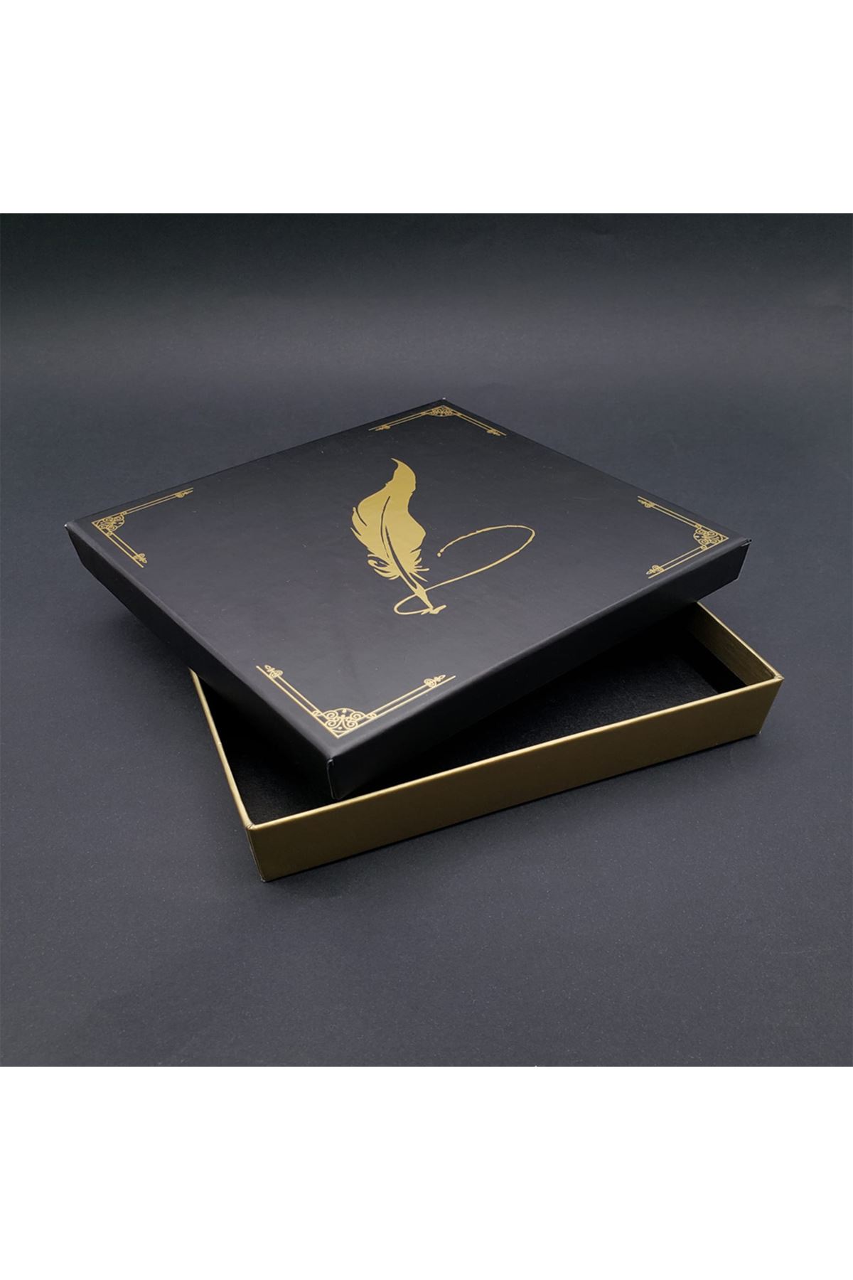 Tüylü Kalem Tasarımlı Hediye Kutusu