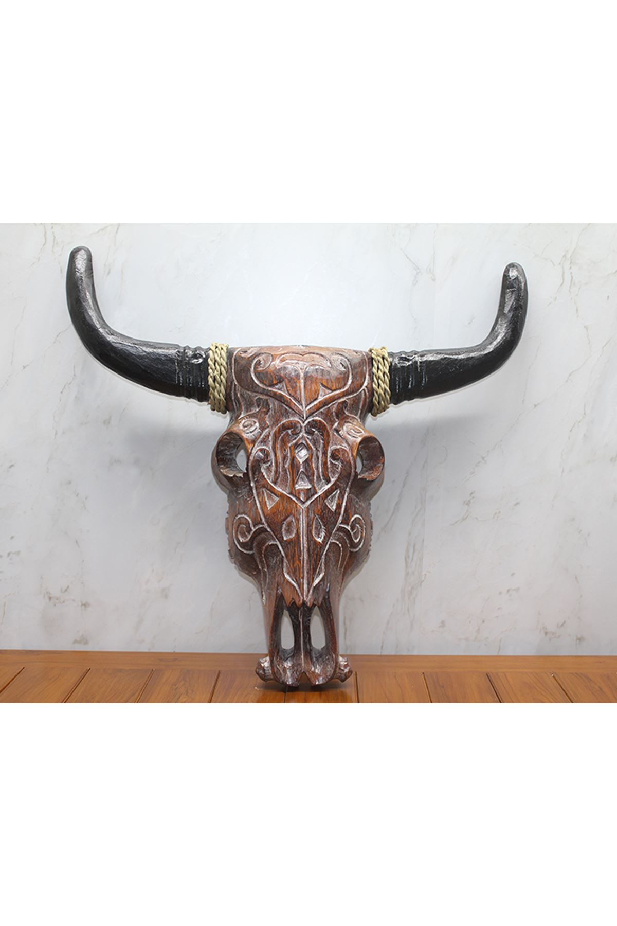 Ahşap Duvara Asmalı Bufalo Kafası