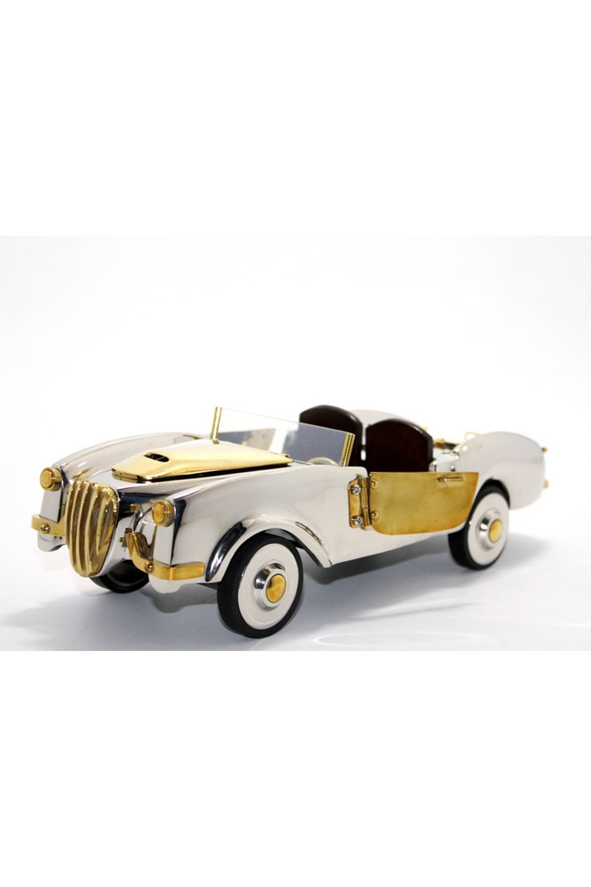 Pirinç Eski Model Araba