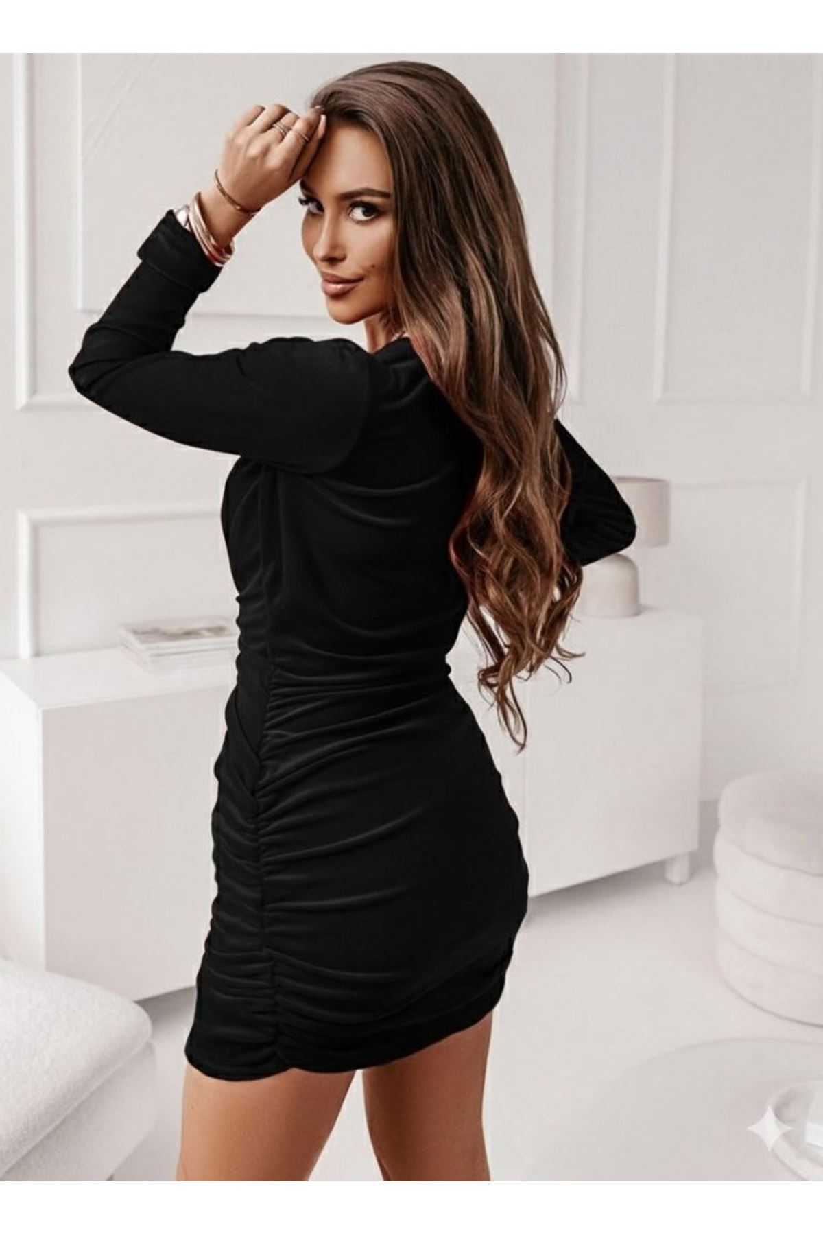 Kadın Uzun Kollu Kruvaze Yaka Yandan Büzgülü Mini Ithal Krep Elbise
