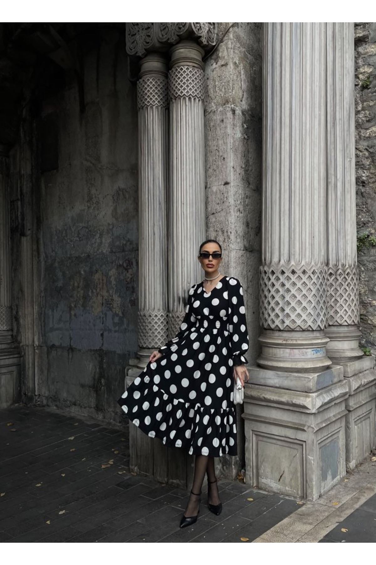 Kadın Uzun Kollu V Yakalı Beli Lastikli Puantiyeli Uzun Krep Elbise