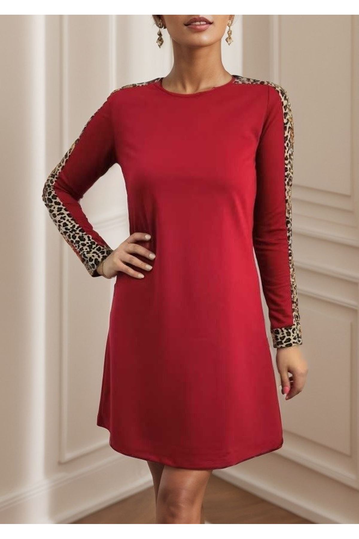 Kadın Uzun Kollu Bisiklet Yaka Kollar Leopar Detay Iki Iplik Mini Boy Elbise