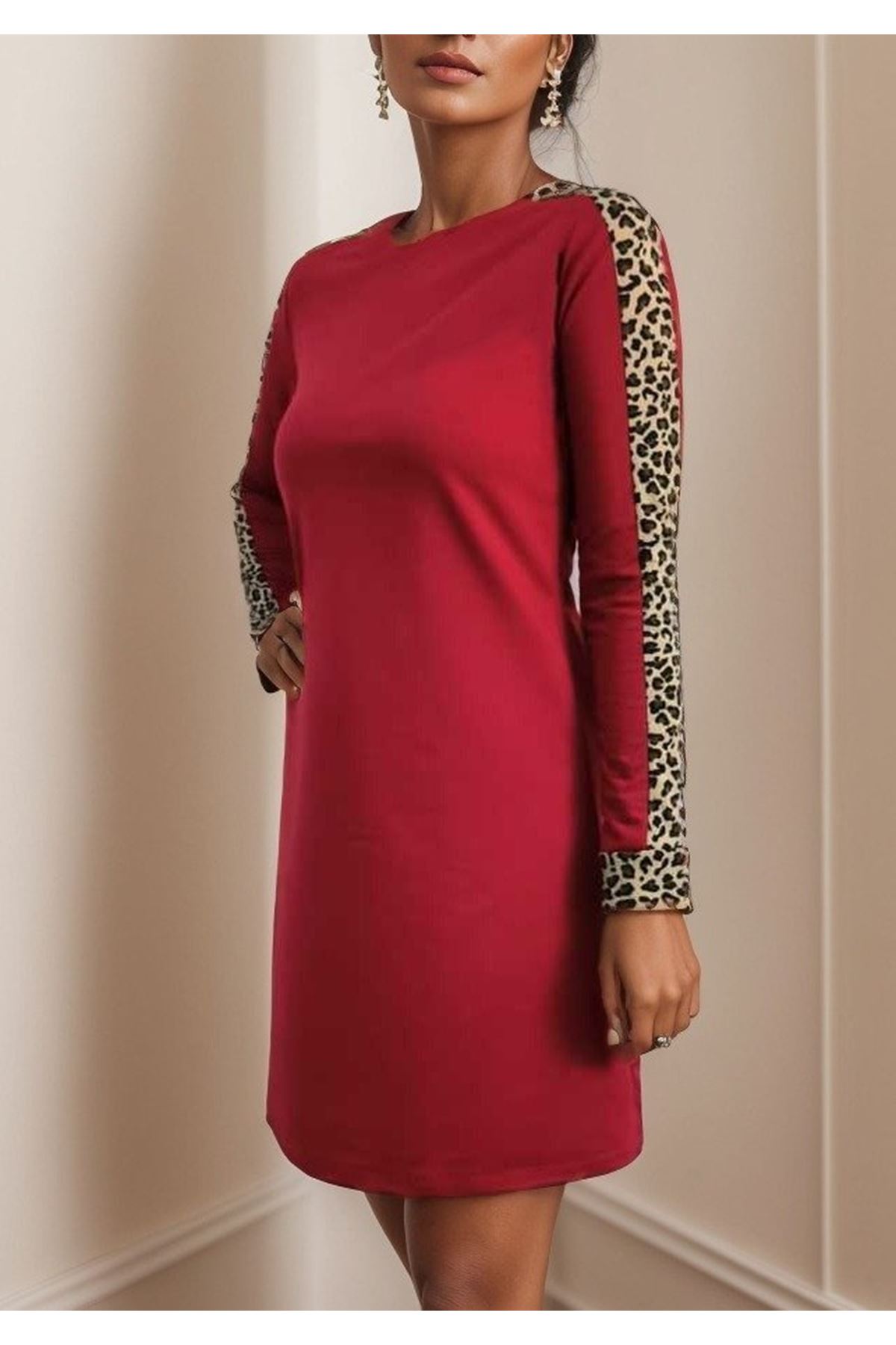 Kadın Uzun Kollu Bisiklet Yaka Kollar Leopar Detay Iki Iplik Mini Boy Elbise