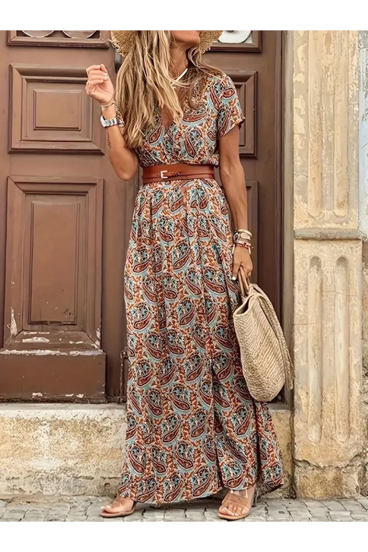 Kadın Kısa Kollu V Yaka Etnik Desenli Yırtmaç Detay Süprem Elbise (kemersiz)