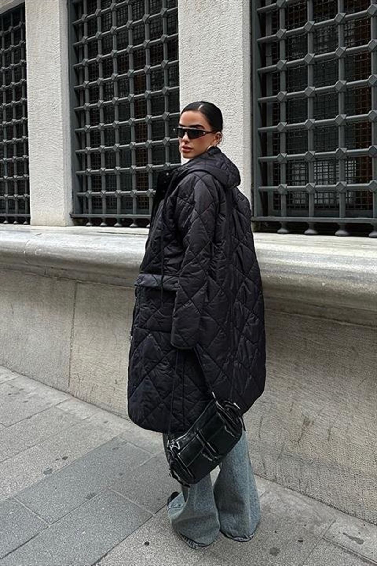 Fermuar Ve Kapşonlu Uzun Kapitone Mont 7062