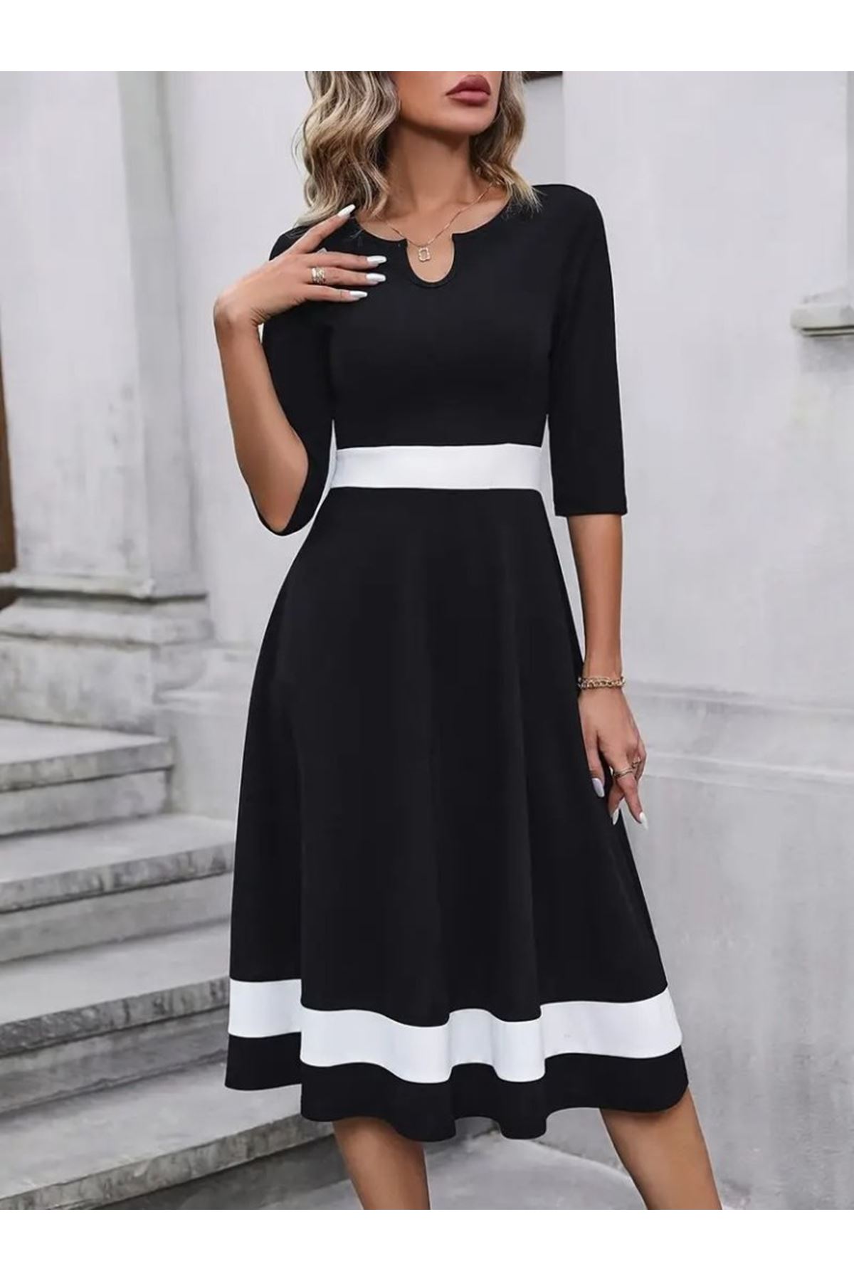 Kadın Truvakarkol Yakası Açık Blok Renkli Krep Midi Elbise