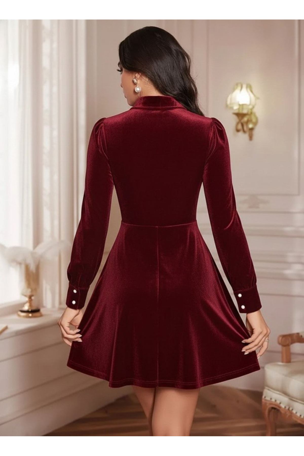 Kadın Uzun Kollu Yakalı Tül Detaylı Incili Mini Kadife Elbise