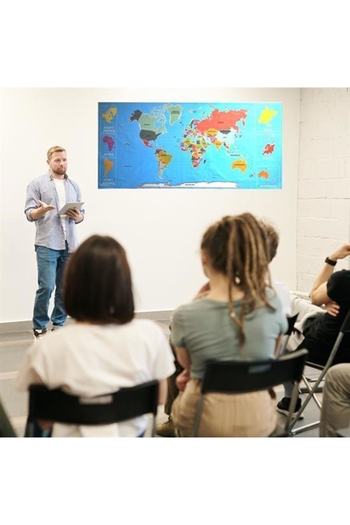 Tbl Dekor® Renkli Atlas Dünya Haritası Manyetik Yapıştırıcı Gerektirmeyen Duvar Stickerı 118 CM * 56 CM