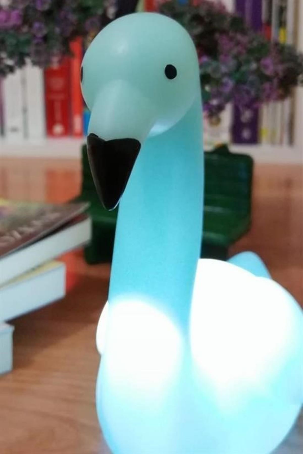 Tbl Dekor® Dekoratif Işık Altında Renk Değiştiren pilli Kuğu Gece Lambası