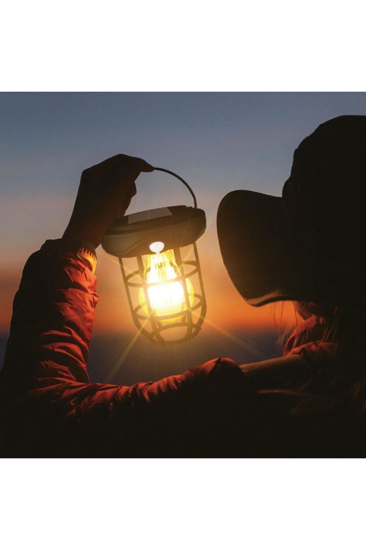 Tbl Dekor® Solar Kamp Feneri – Güneş Enerjili, Otomatik Şarj ve Gece Işığı, Taşınabilir ve Asılabilir LED Dış Mekan Lamba