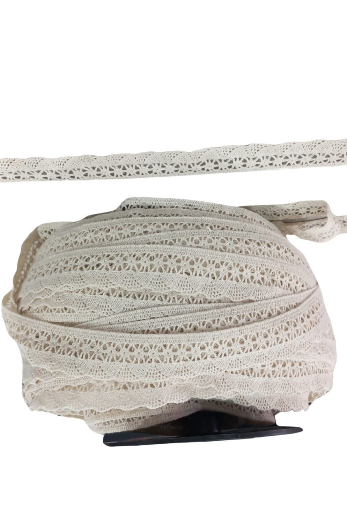Kopanaki Dantel en 4 cm Şeritli Krem 5 Metre