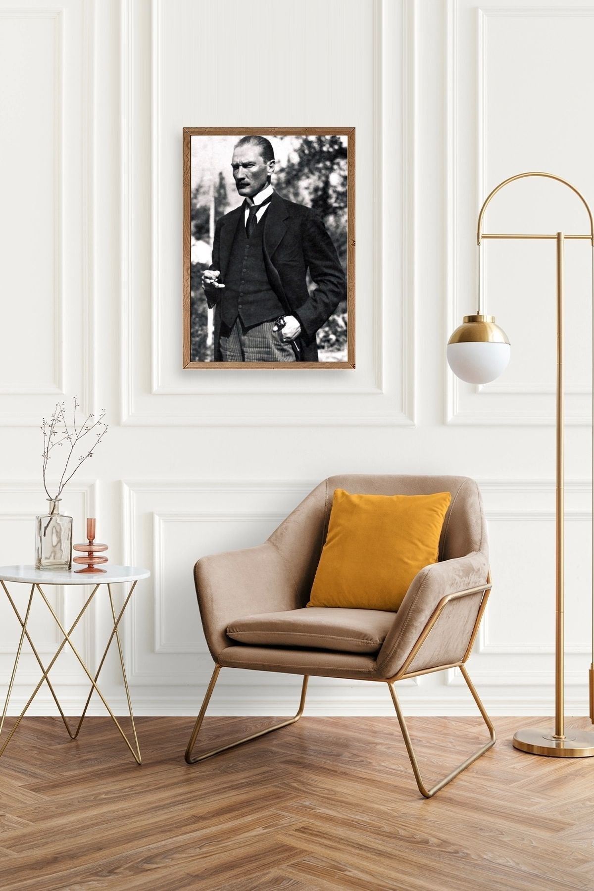 Atatürk Ahşap Çerçeveli Tablo 17 x 23