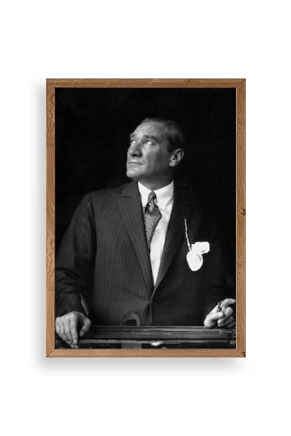 Atatürk Ahşap Çerçeveli Tablo 50 x 70