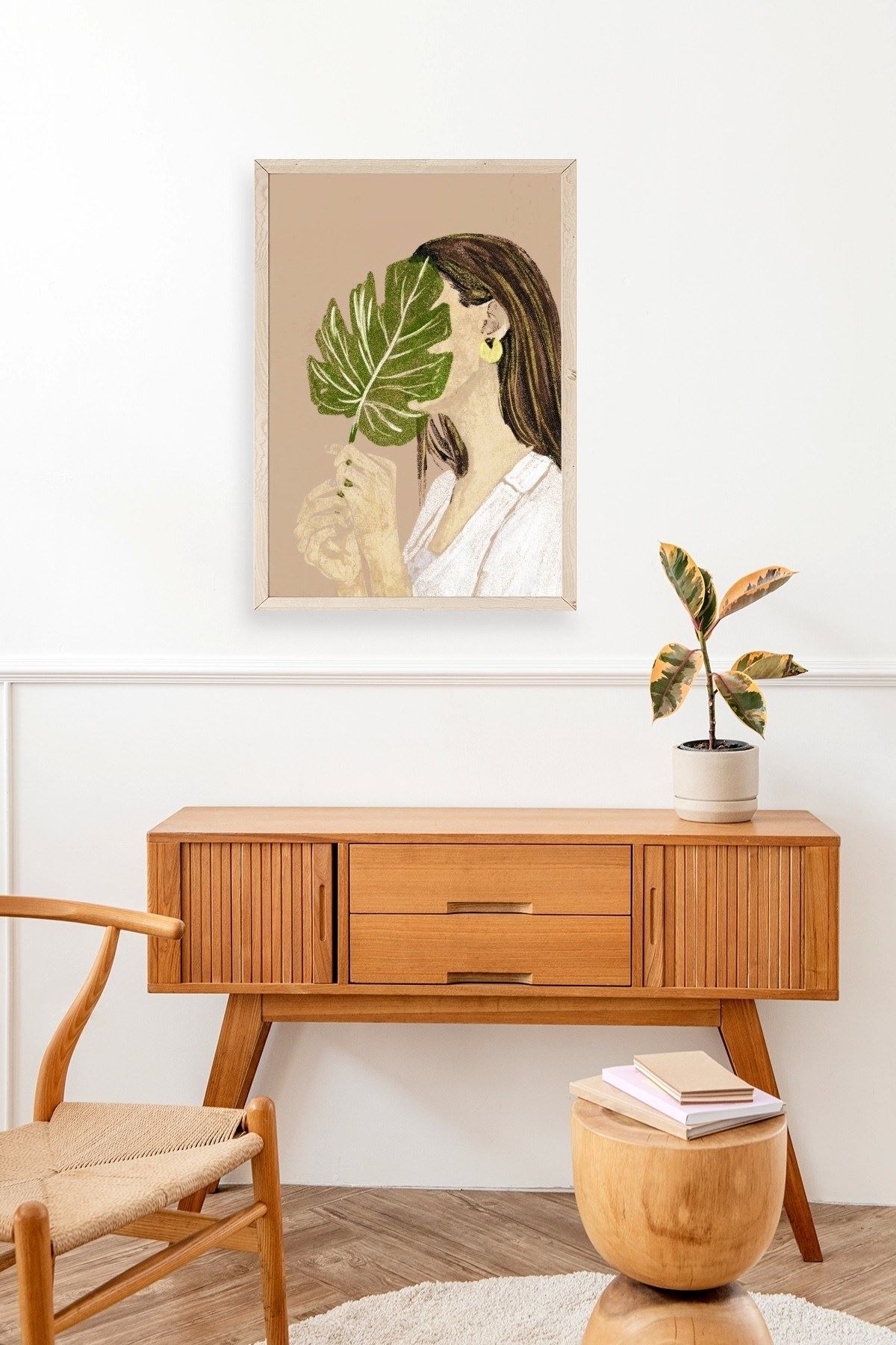 Kadın Ahşap Çerçeveli Tablo 23 x 30