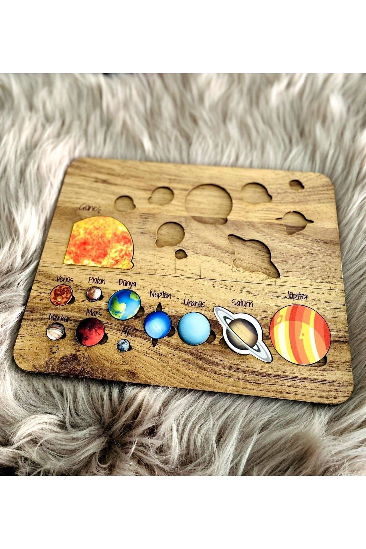 Renkli Ahşap Güneş Sistemi Bul Tak Puzzle