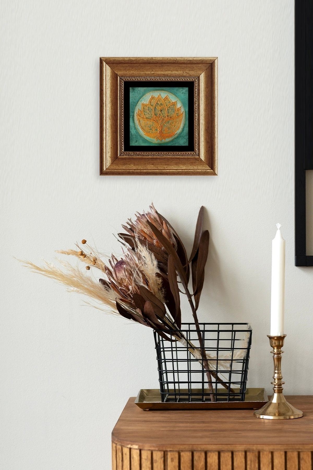 Lotus Çiçeği Çerçeveli Taş Tablo 20 cm