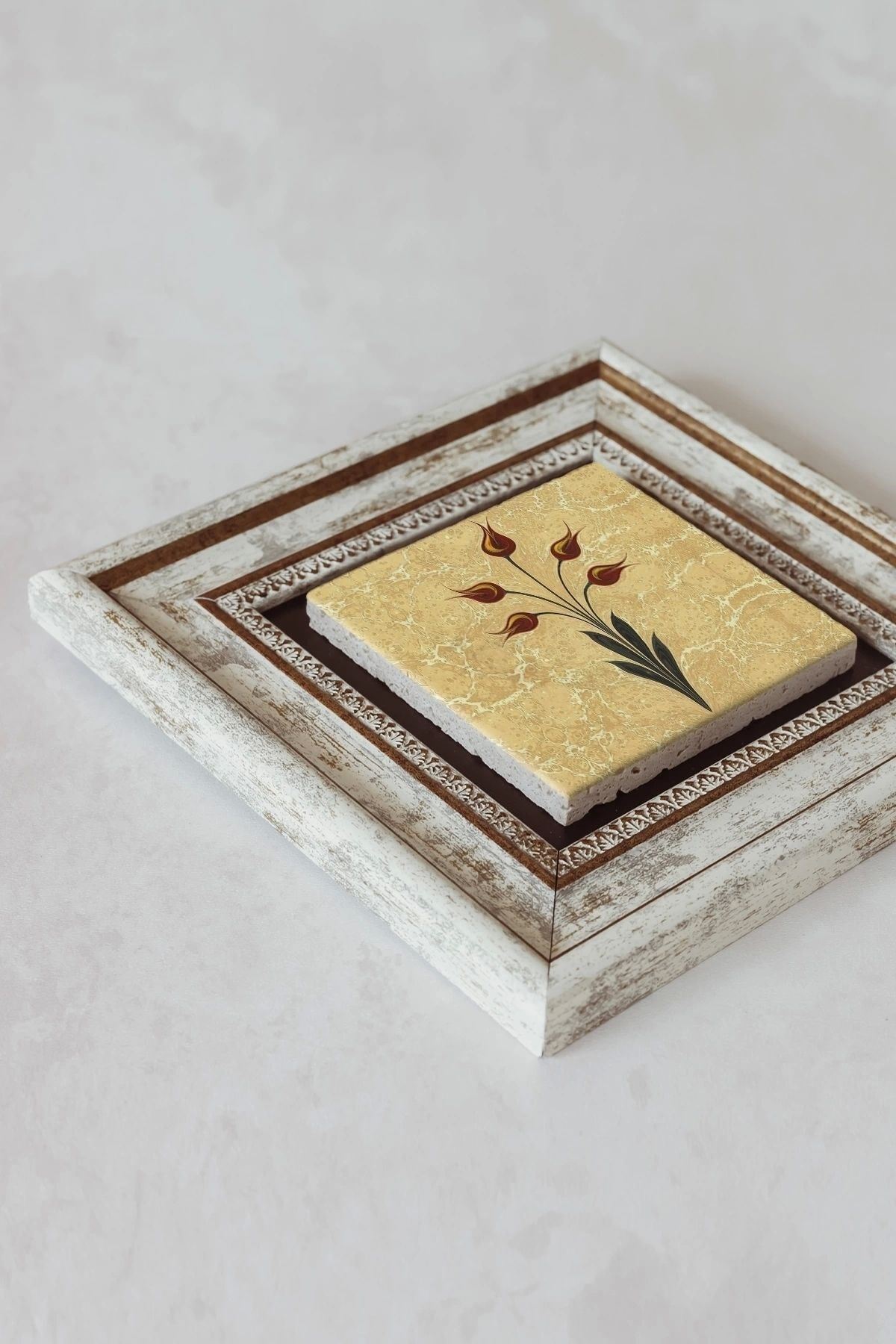 Ebru Lale Desen Çerçeveli Taş Tablo , Çerçeveli Taş Duvar Dekoru - Enkcrcvtbl-00092 20 cm