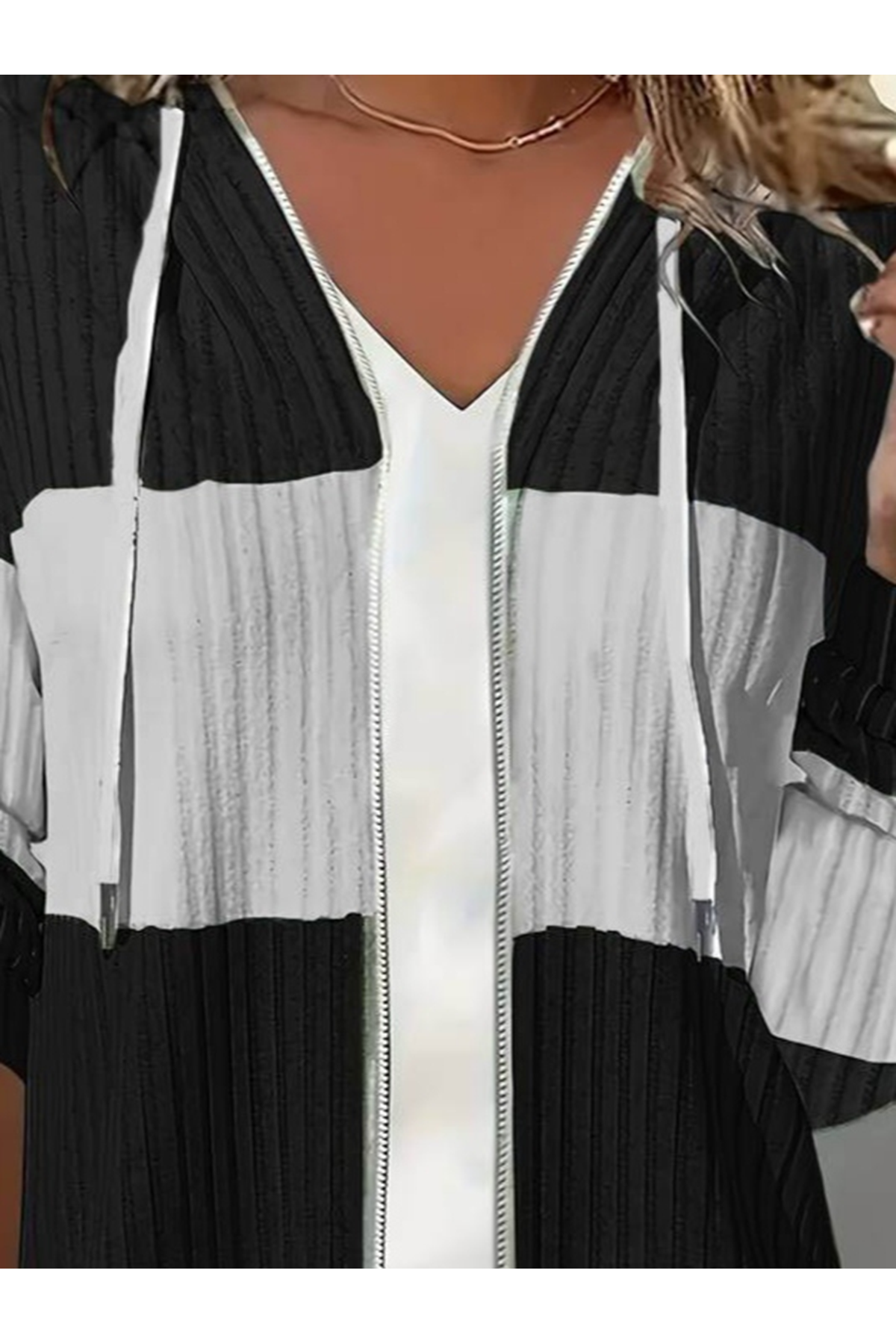 Kadın Uzun Kollu Kapşonlu önden Fermuarlı Blok Desenli şardonlu Kaşkorse Ceket