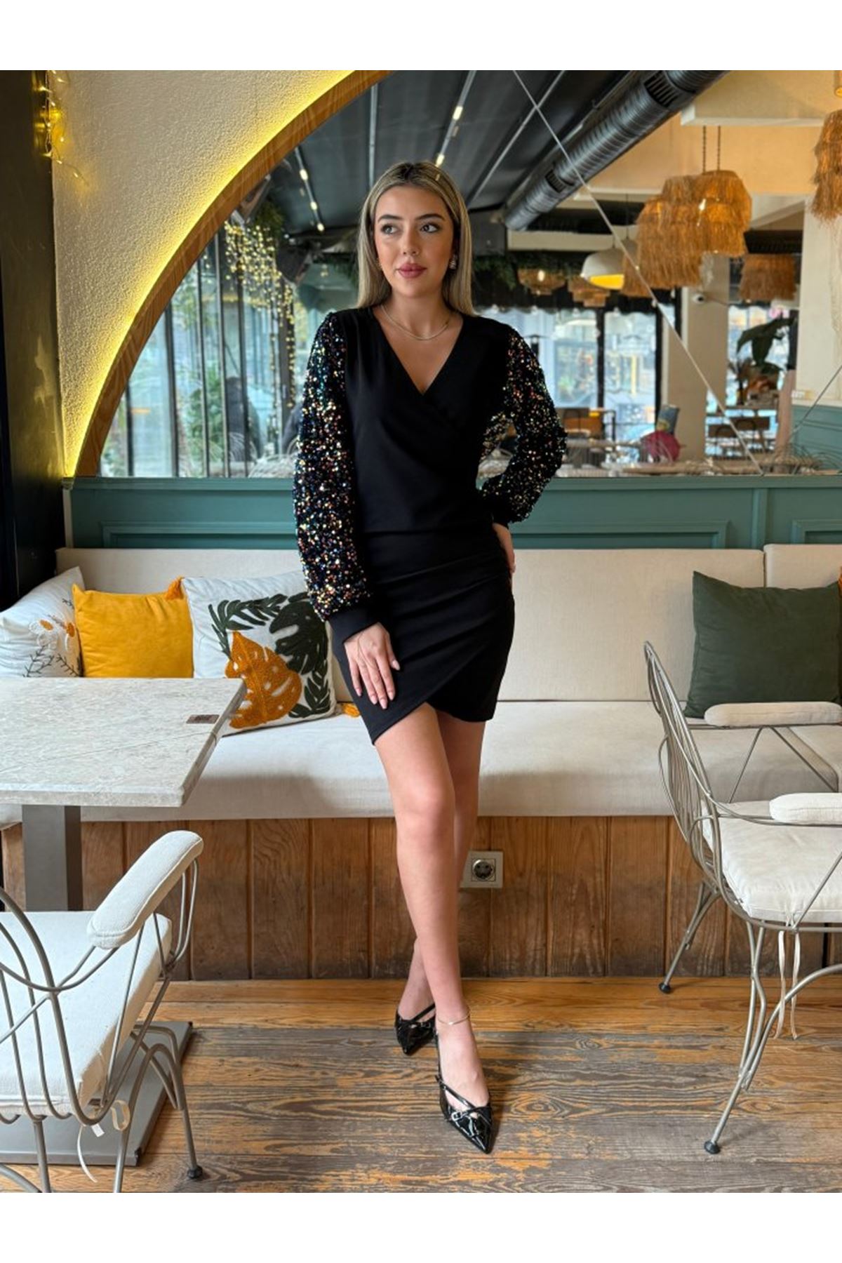 Kadın Uzun Kollu Pul Payetli Kruvaze Yaka Yandan Düğmeli Kısa Ithal Krep Elbise