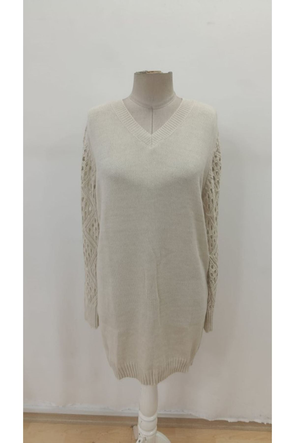 Kadın Uzun Kollu V Yakalı Mini Triko Elbise