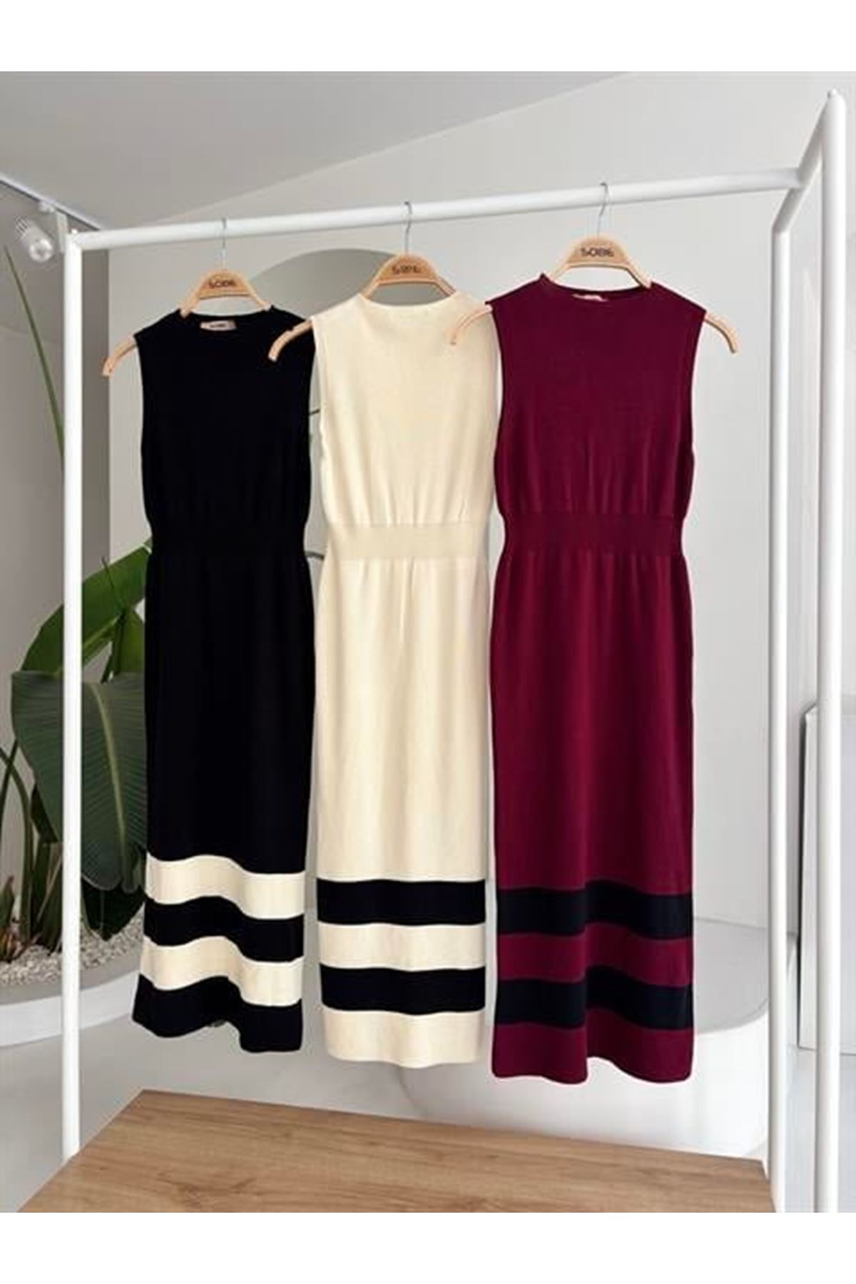 Etek Ucu Şerit Detaylı Triko Elbise 2831