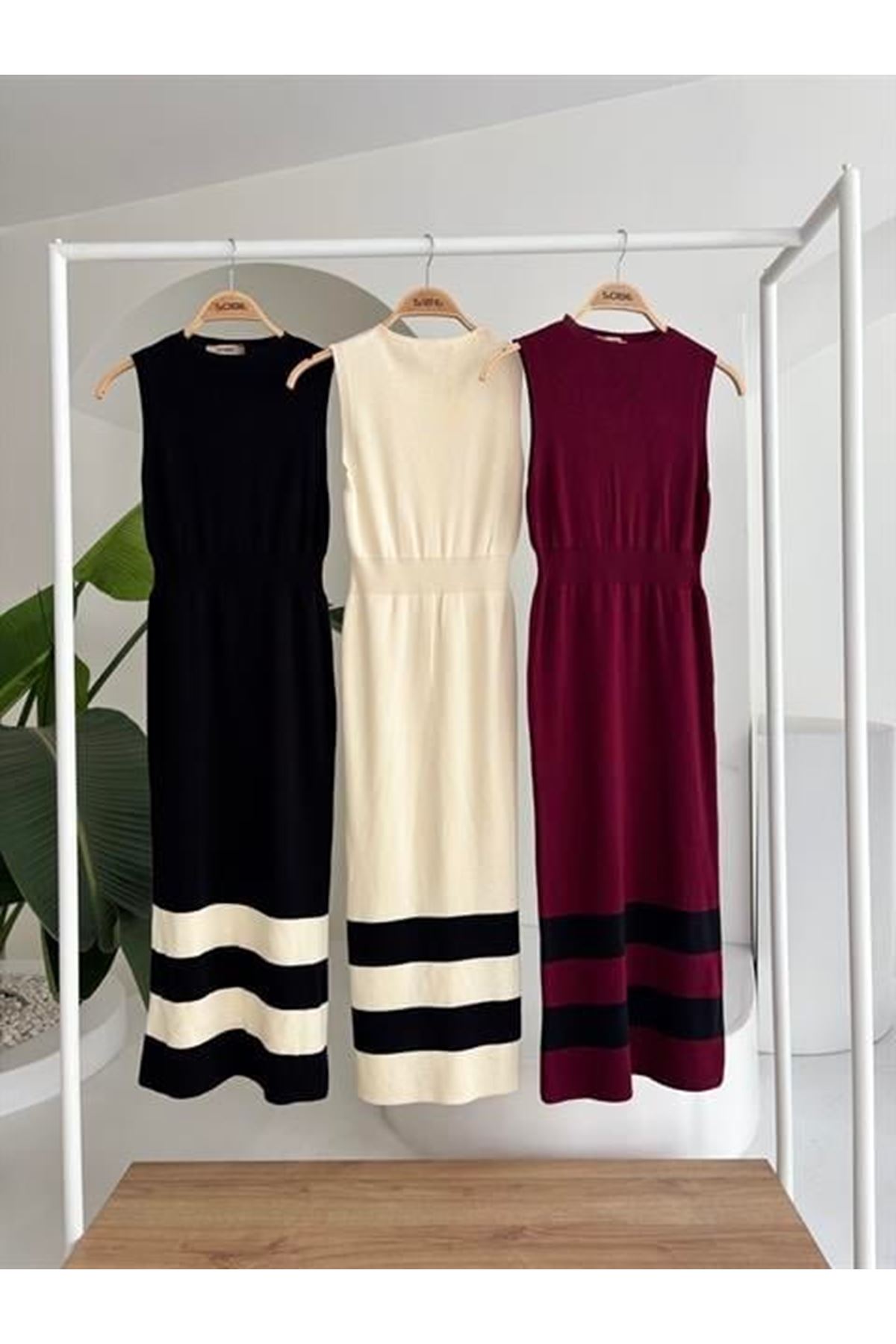 Etek Ucu Şerit Detaylı Triko Elbise 2831