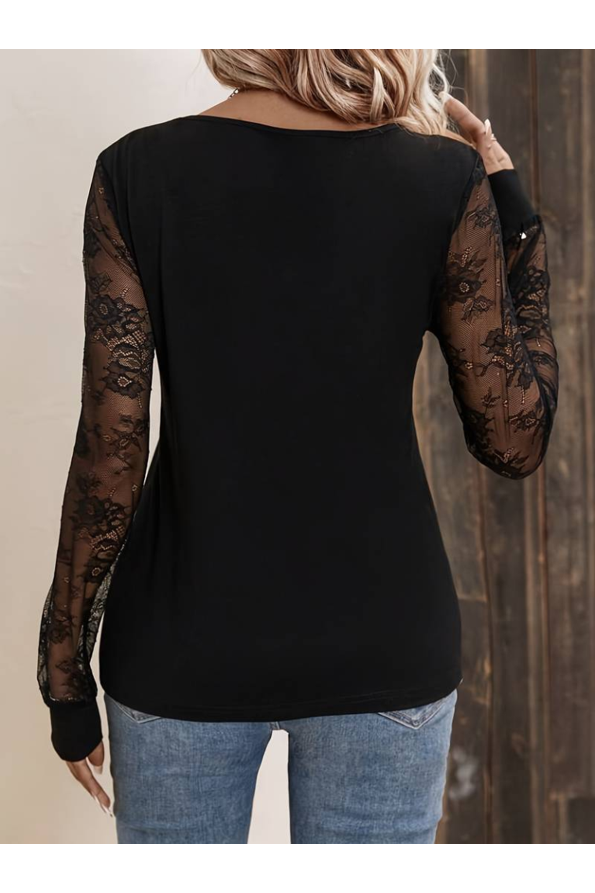 Kadın Uzun Kollu V Yakalı Dantel Detaylı Viskon Bluz
