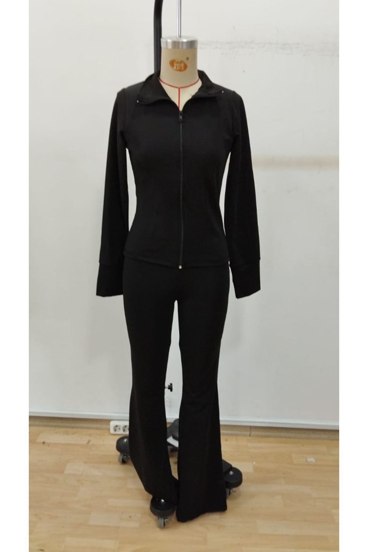 Kadın Uzun Kollu önden Fermuarlı Kısa Dalgıç Bluz Ve Pantolon Ikili Takım