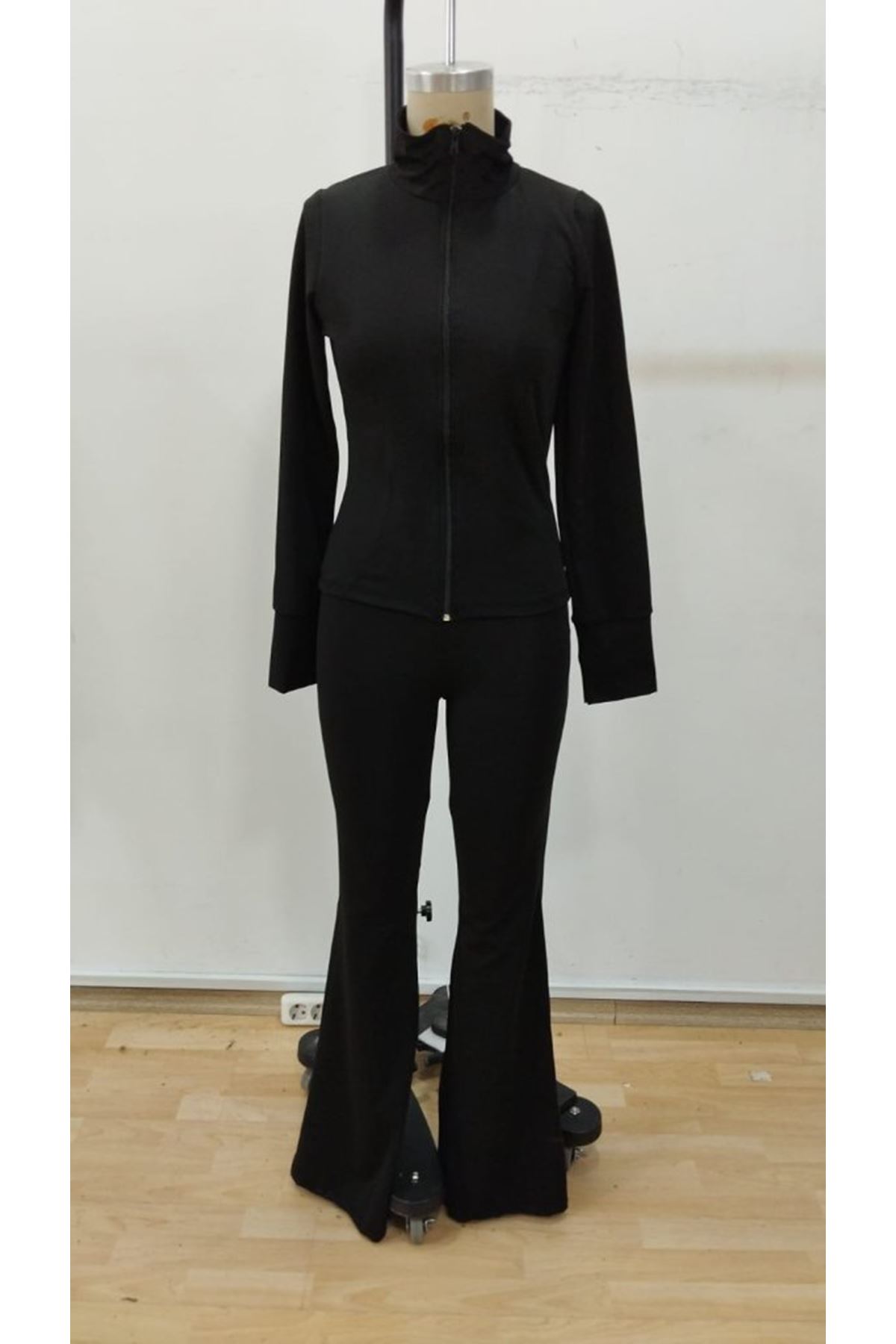 Kadın Uzun Kollu önden Fermuarlı Kısa Dalgıç Bluz Ve Pantolon Ikili Takım