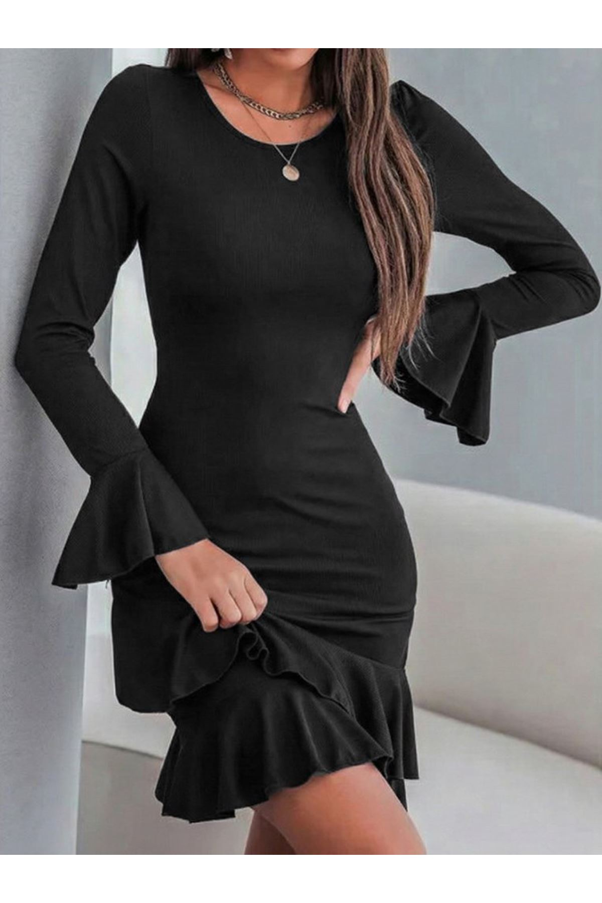 Kadın Uzun Kollu Yuvarlak Yaka Fırfırlı Kol Ucu Volanlı Janjan Krep Mini Elbise