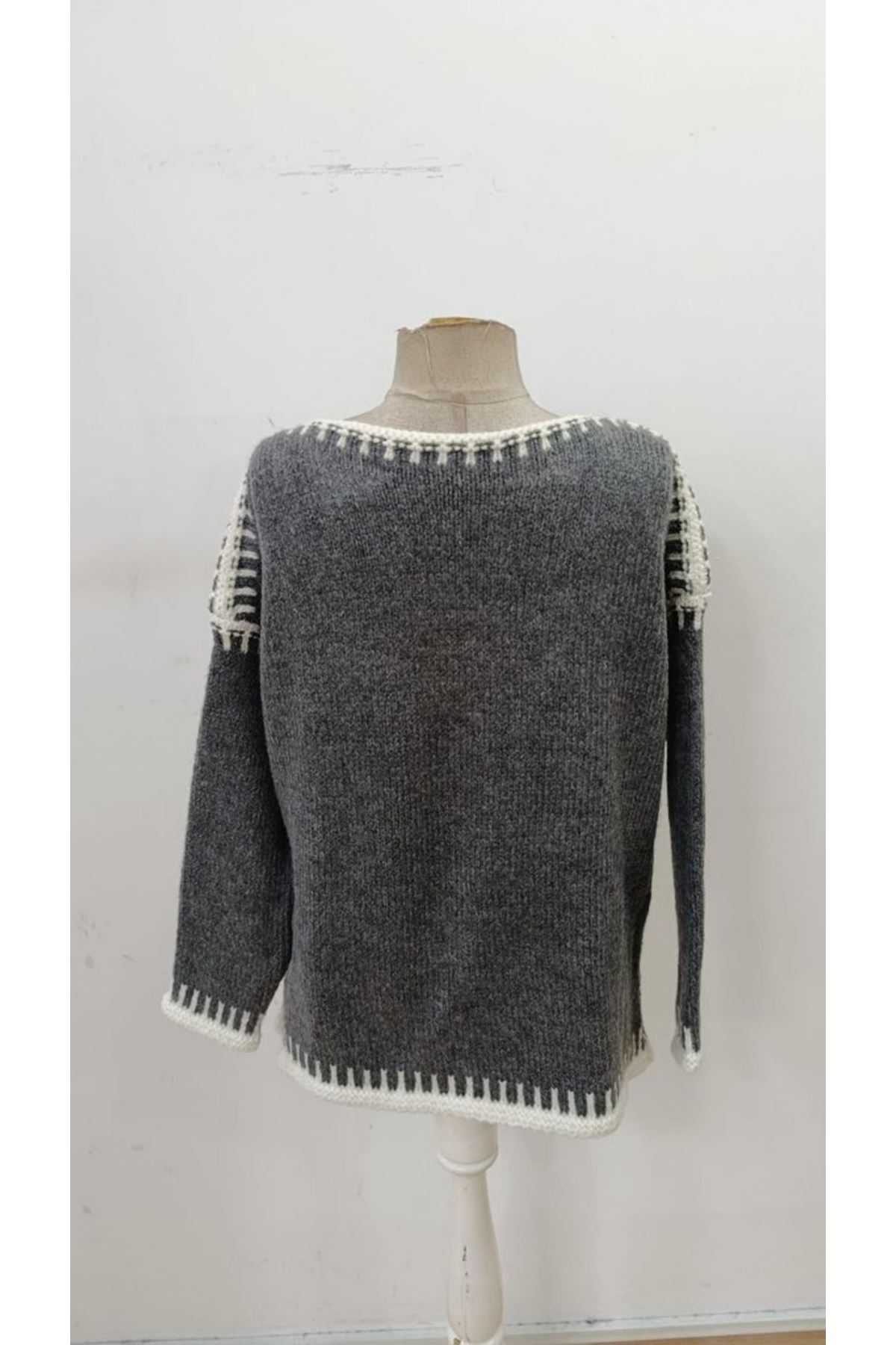 Kadın Uzun Kollu Kayık Yaka Triko Bluz