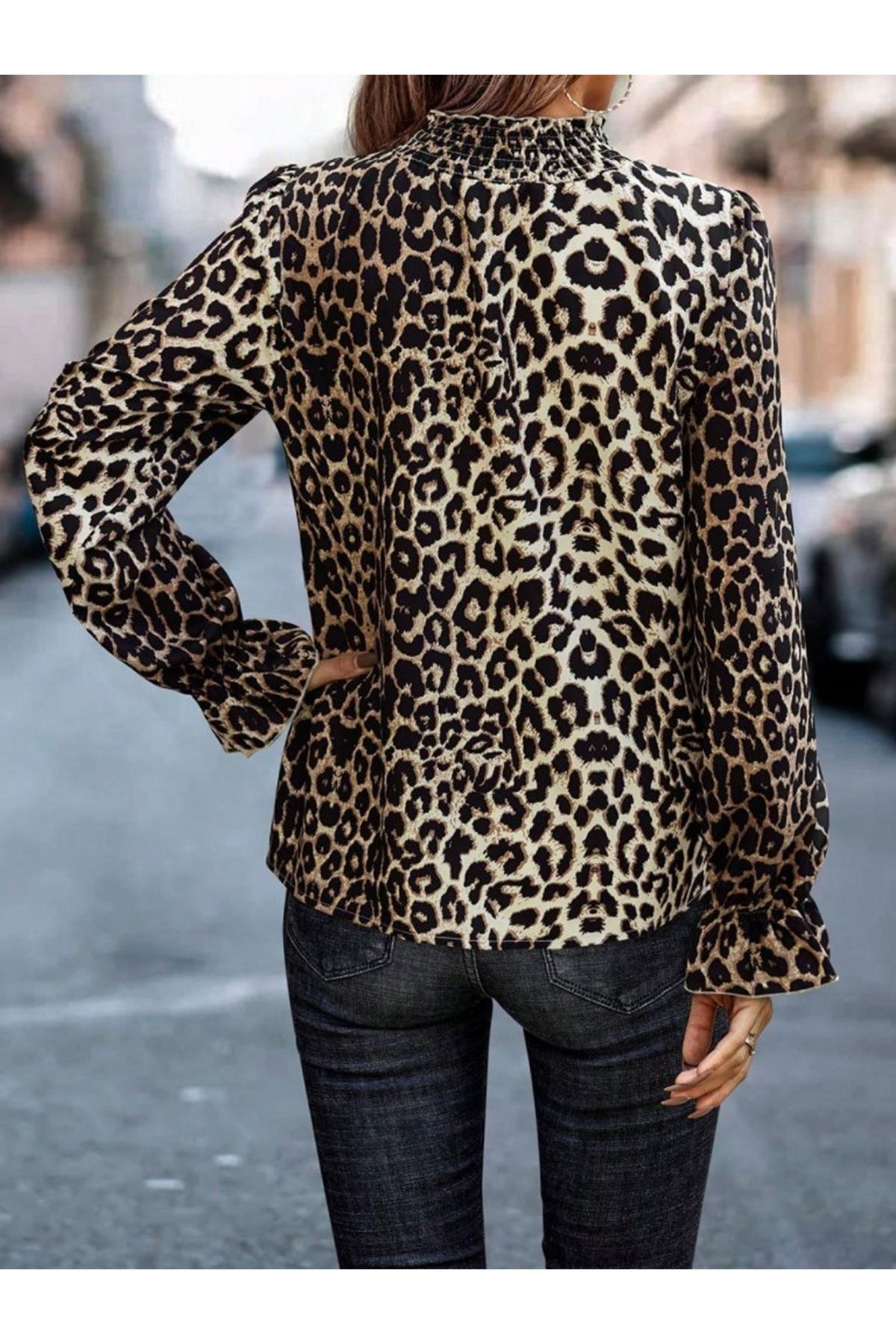Kadın Uzun Kollu Gipe Detaylı Balıkçı Yaka Leopar Desenli Süprem Bluz
