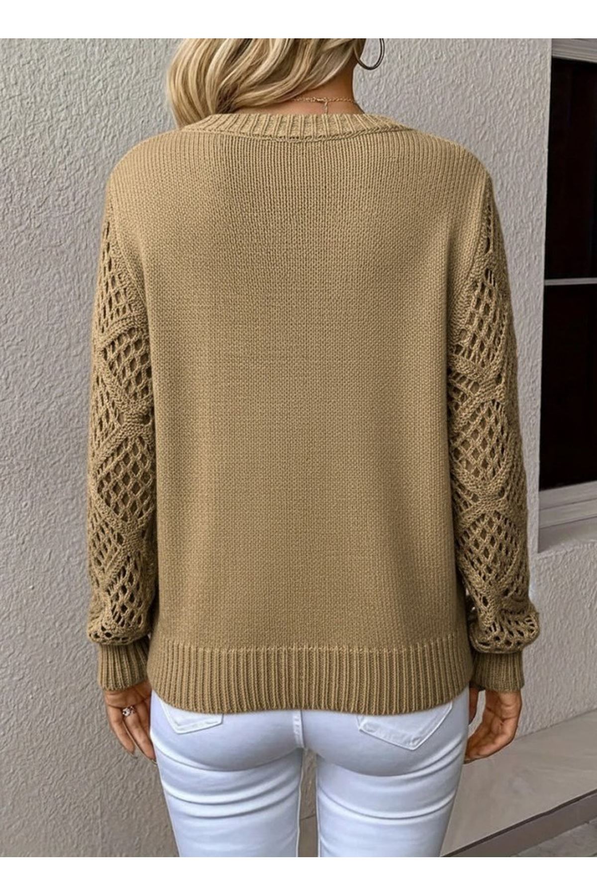 Kadın Uzun Kollu V Yaka Kol Delikli Baklava Desen Detaylı Triko Kazak