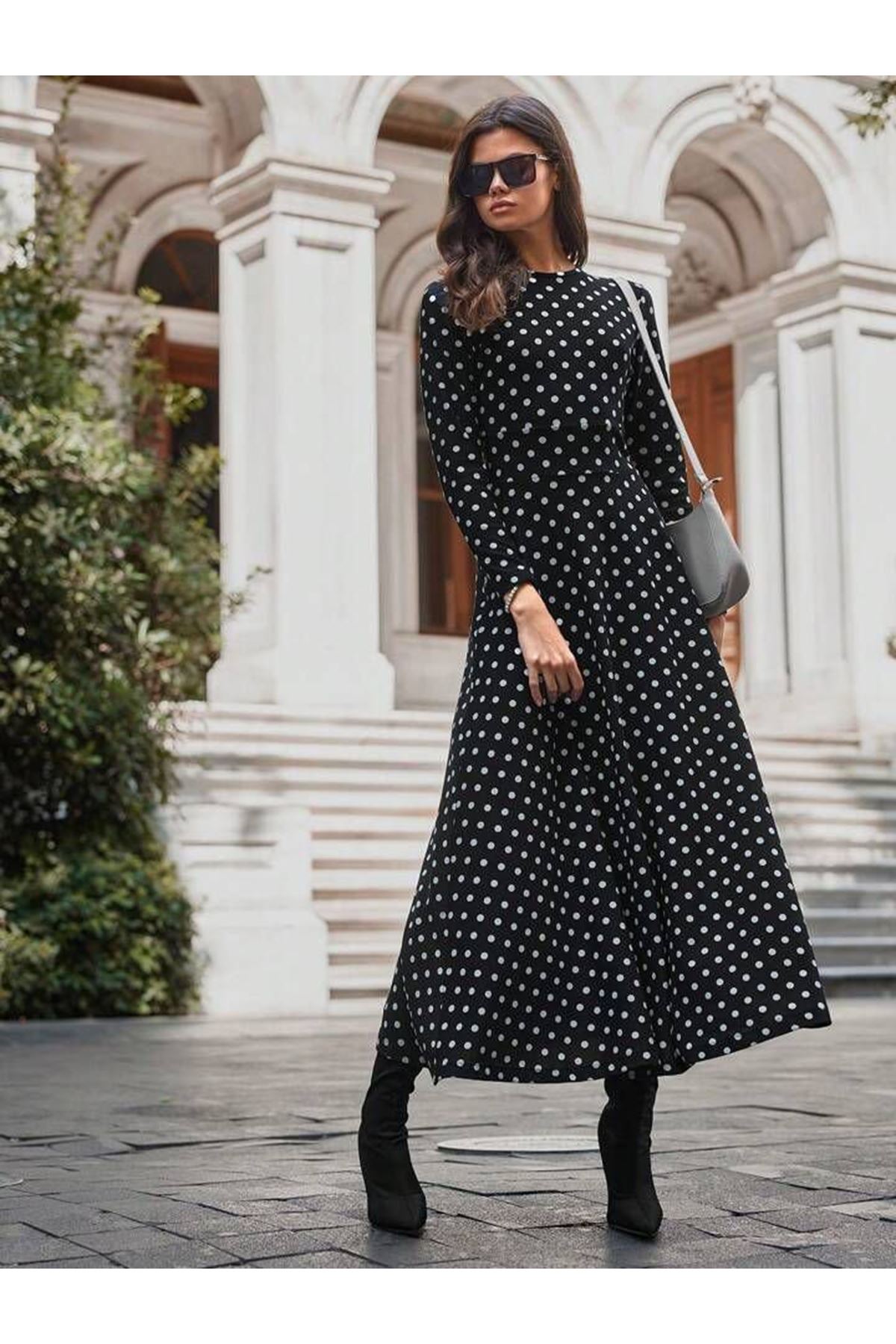 Kadın Krep Kumaş Uzun Kollu Tam Boy Puantiyeli Elbise 132 Cm