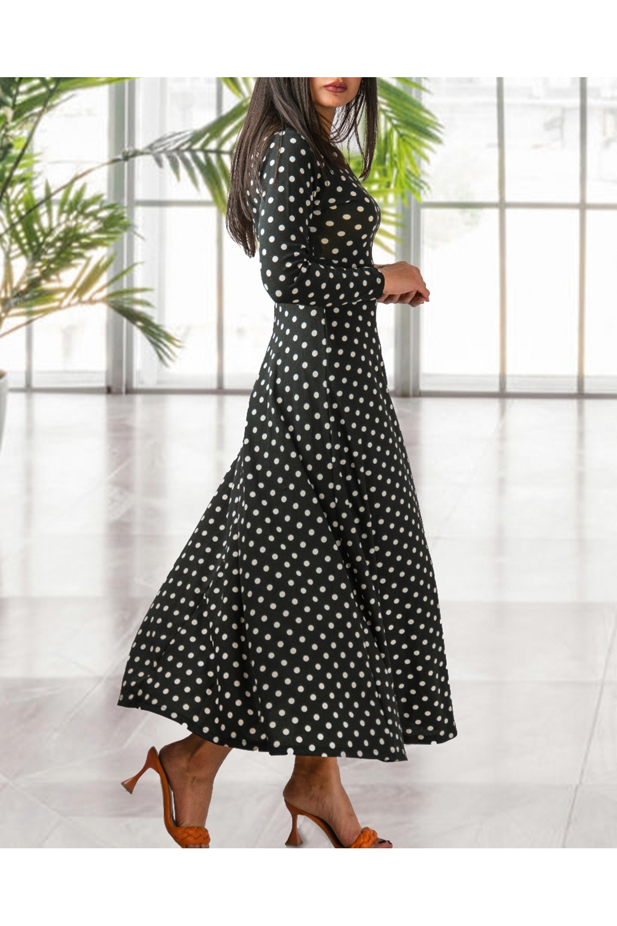 Kadın Krep Kumaş Uzun Kollu Tam Boy Puantiyeli Elbise 132 Cm