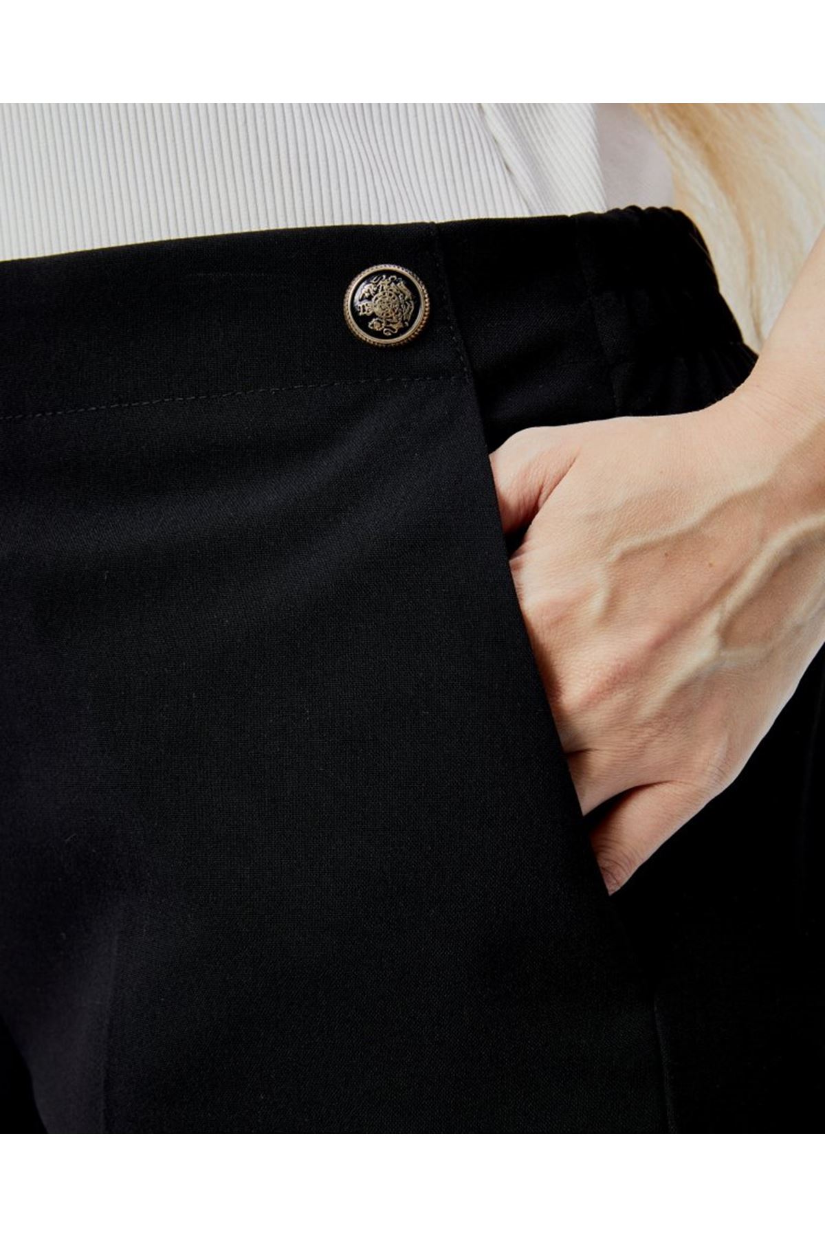 Dekorati̇f Düğmeli̇ Arka Bel Lasti̇kli̇ Büyük Beden Pantolon