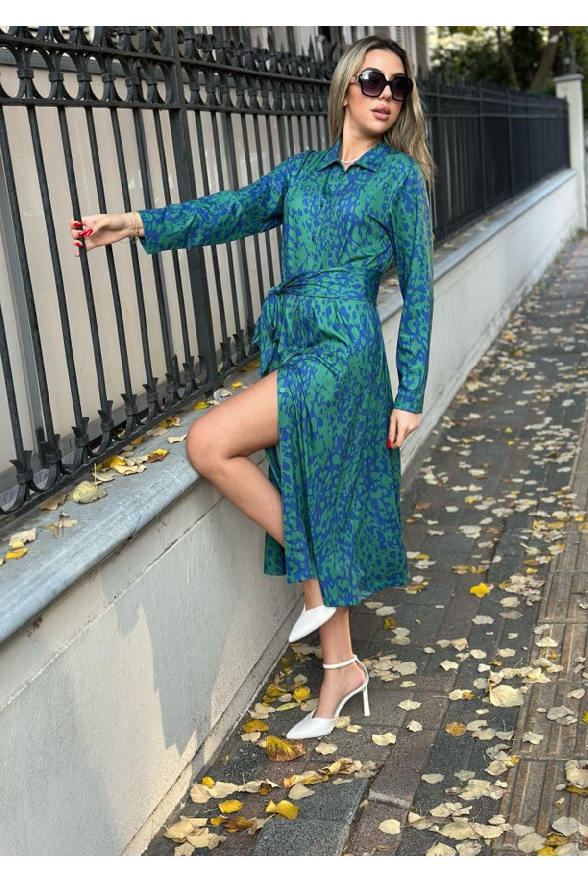 Kadın Uzun Kollu Yakalı önden Düğmeli Beli Kuşaklı Uzun Süprem Elbise