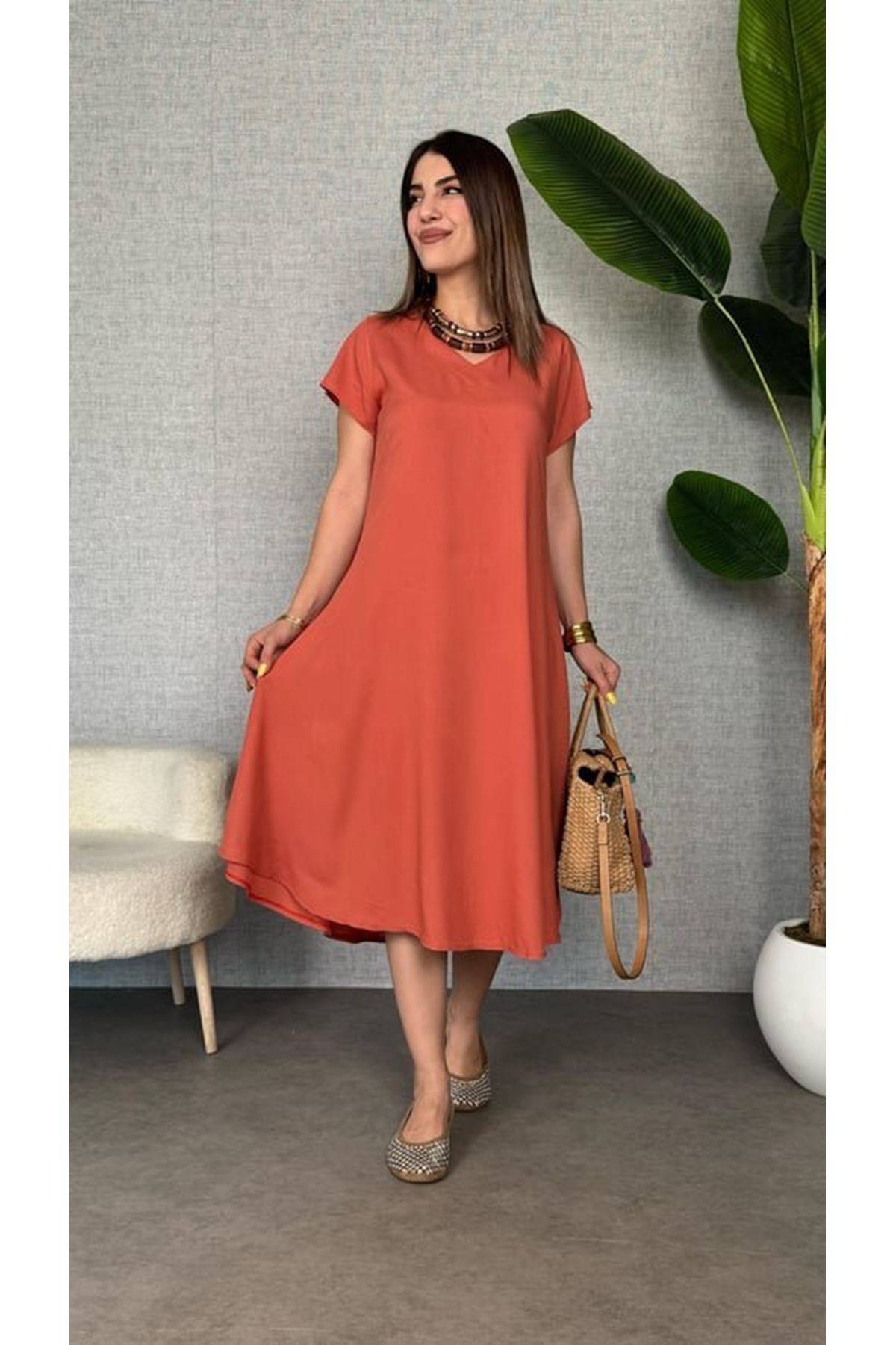 Kadın Kısa Kollu V Yaka Salaş Maxi Boy Elbise