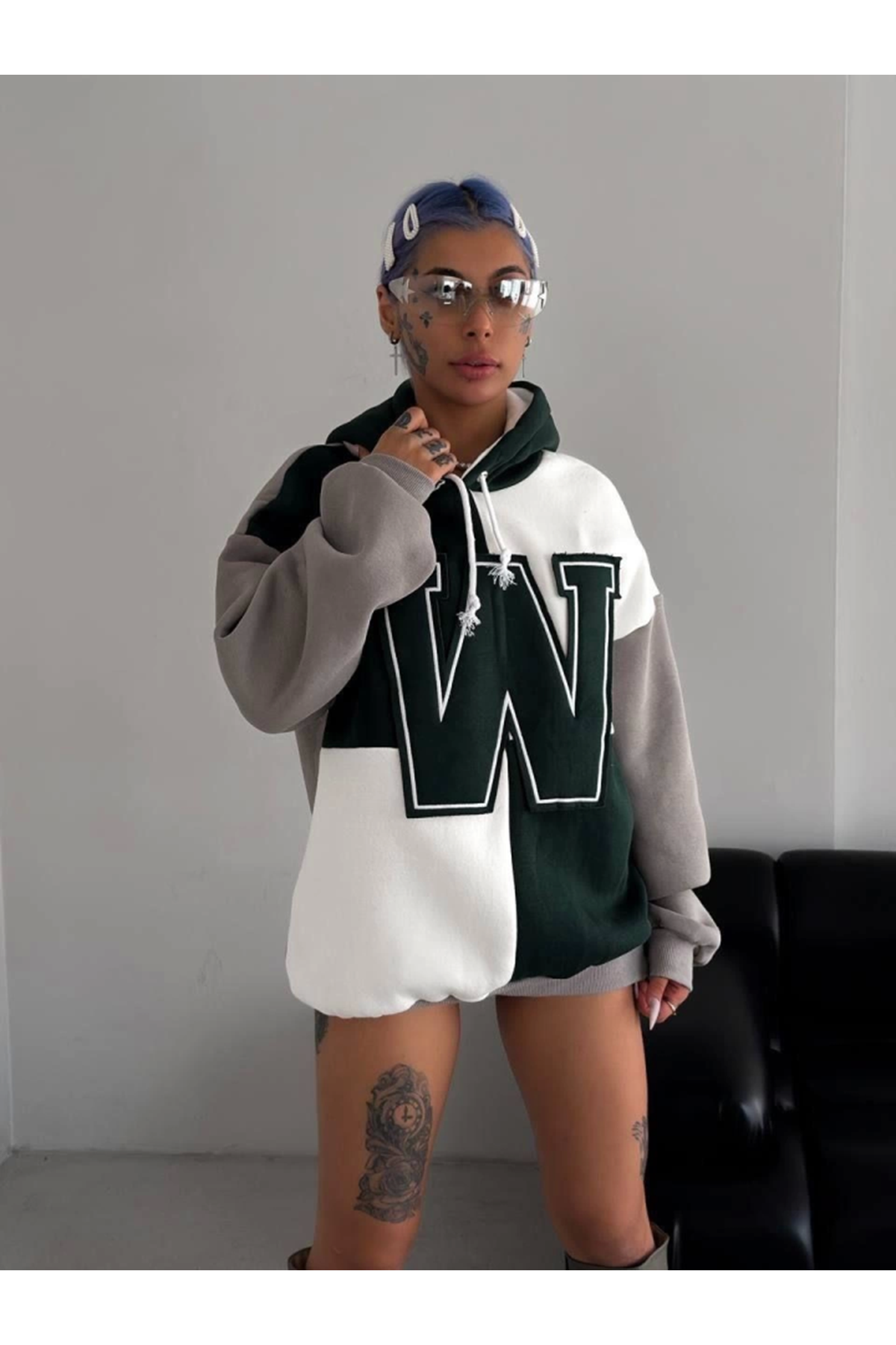 W Nakış İşlemeli Kapüşonlu Sweatshirt - Yeşil